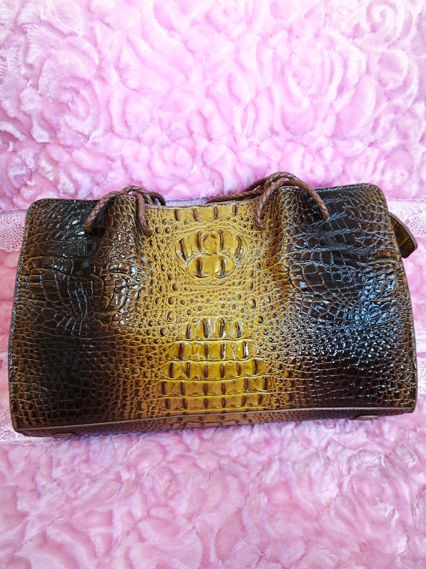 Tan-Black Gradient 3D Crocodile-Print Handbag with Braided Handles