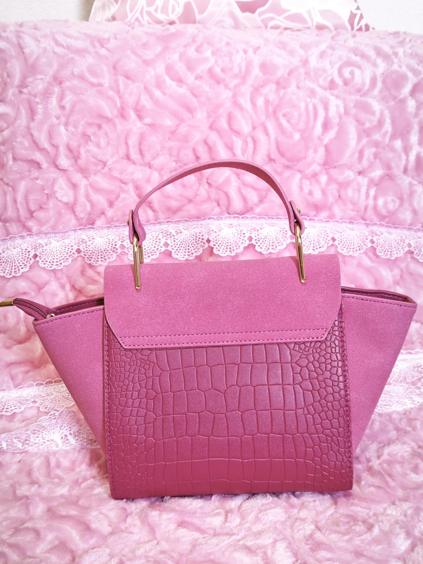 Magenta Suede Crocodile Pattern Trapezoidal Square Bag (M205)