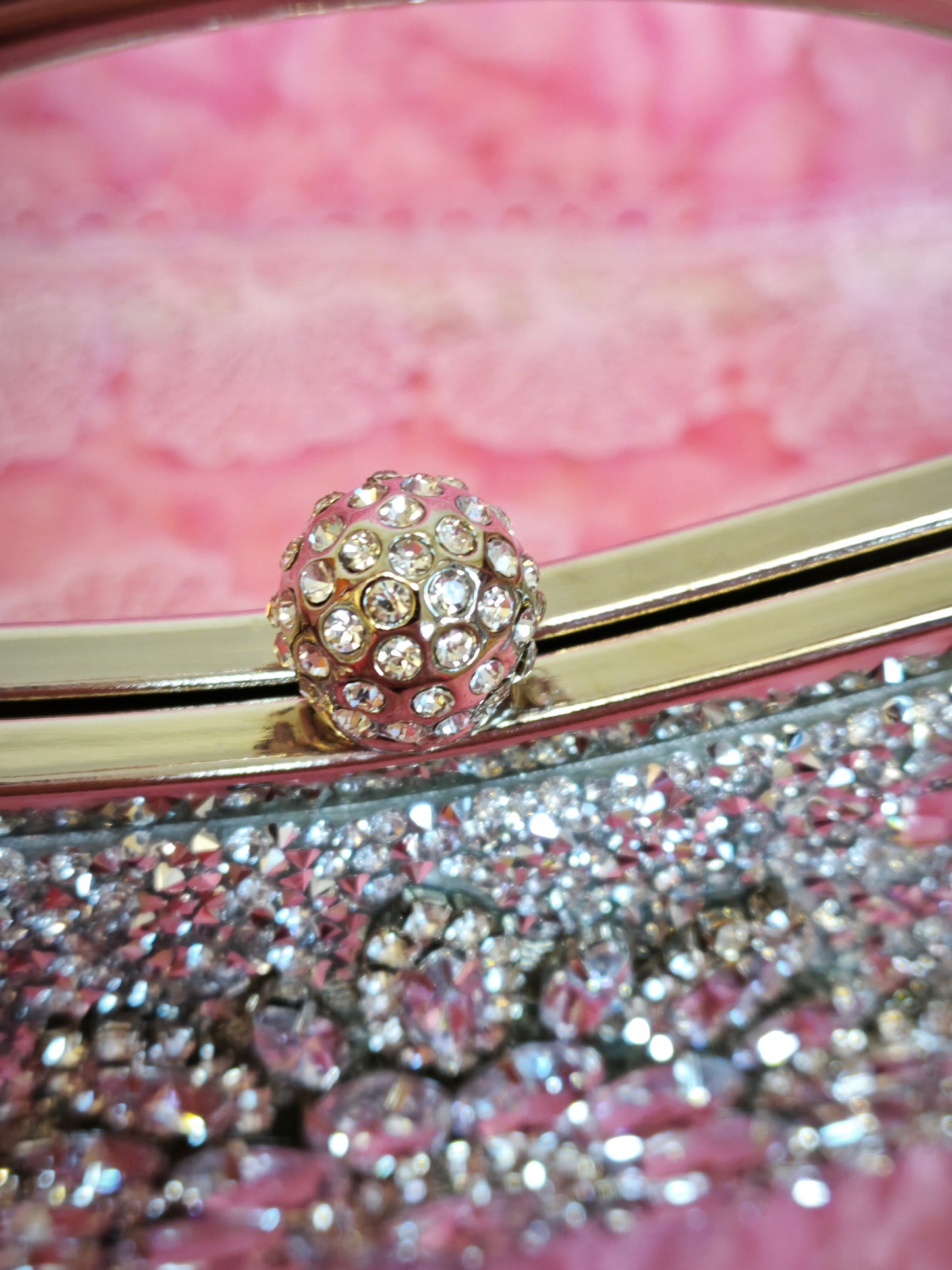 Silver Crystal-Embellished Evening Handbag with Metal Handle