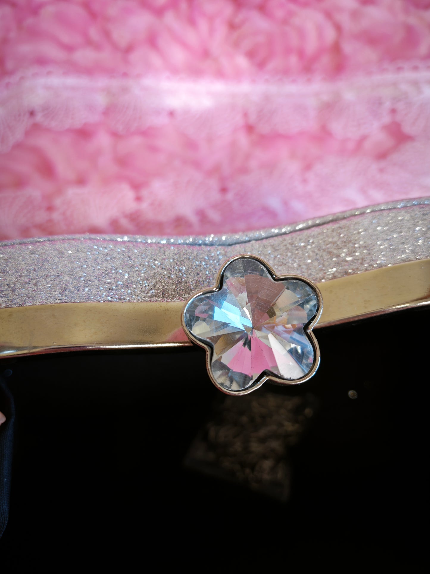 Gradient Silver Crystal Fan-Pattern Evening Handbag