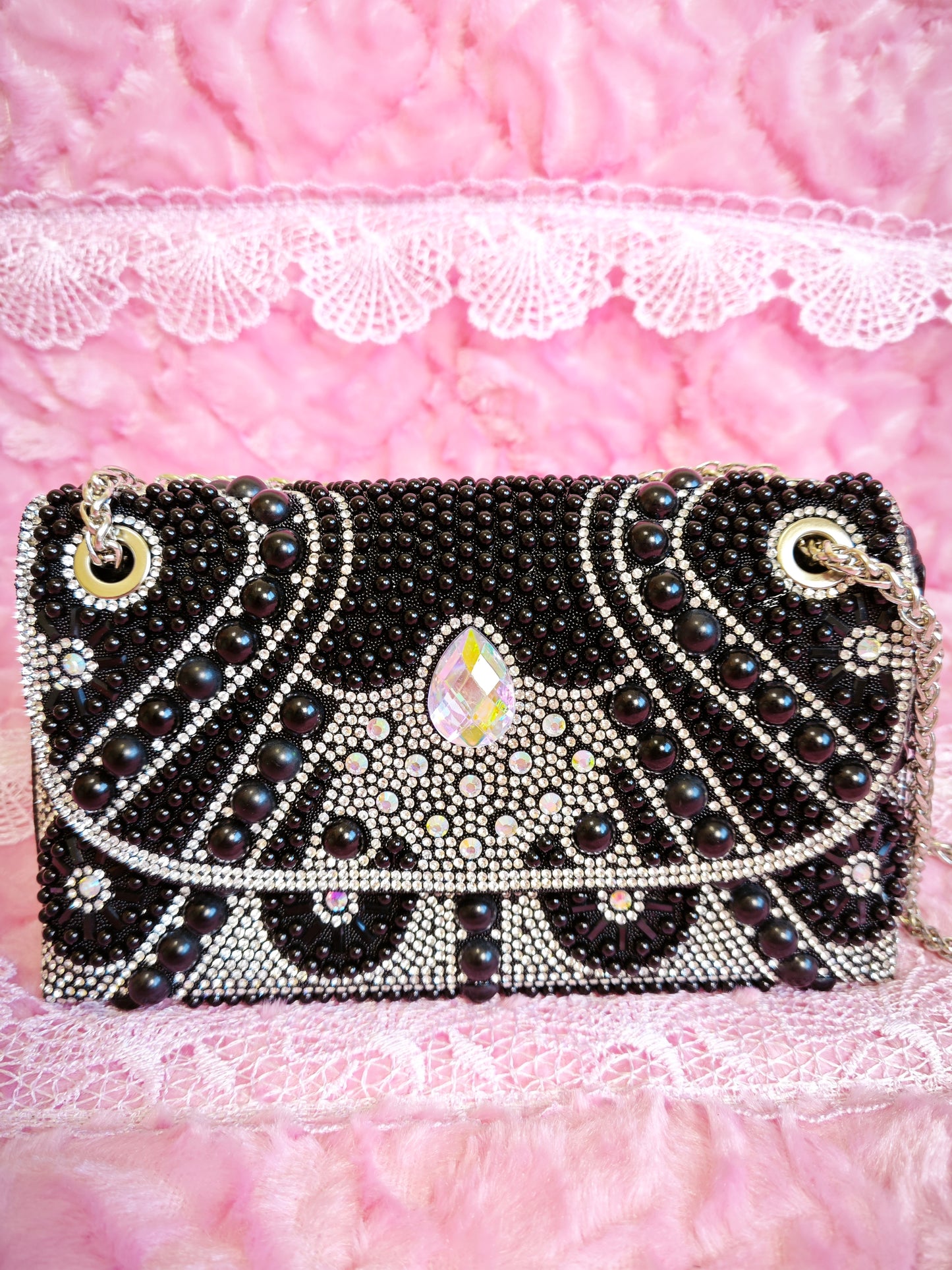 Black & Silver Bead-Crystal Geometric-Pattern Chain Evening Clutch