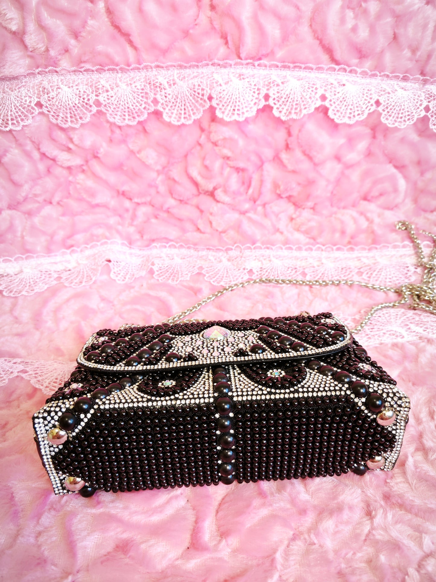 Black & Silver Bead-Crystal Geometric-Pattern Chain Evening Clutch