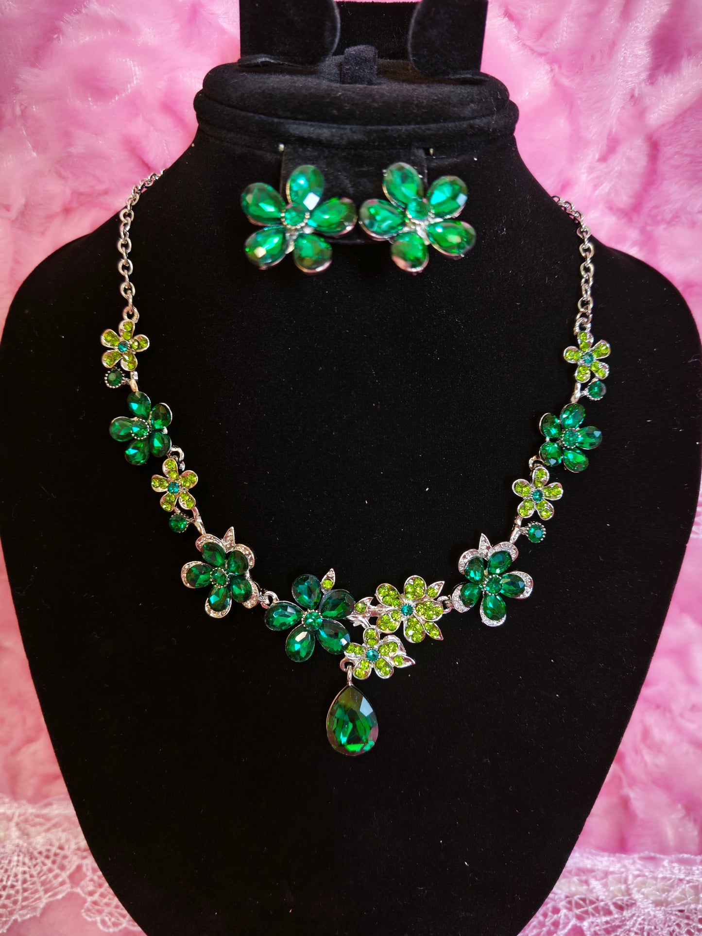 Vibrant Emerald Floral Statement Necklace & Earring Set
