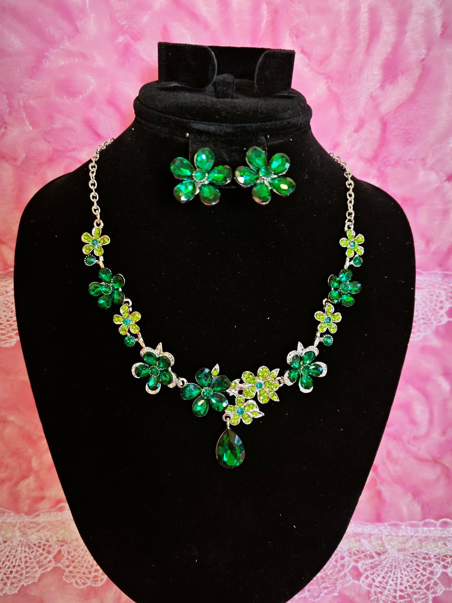 Vibrant Emerald Floral Statement Necklace & Earring Set
