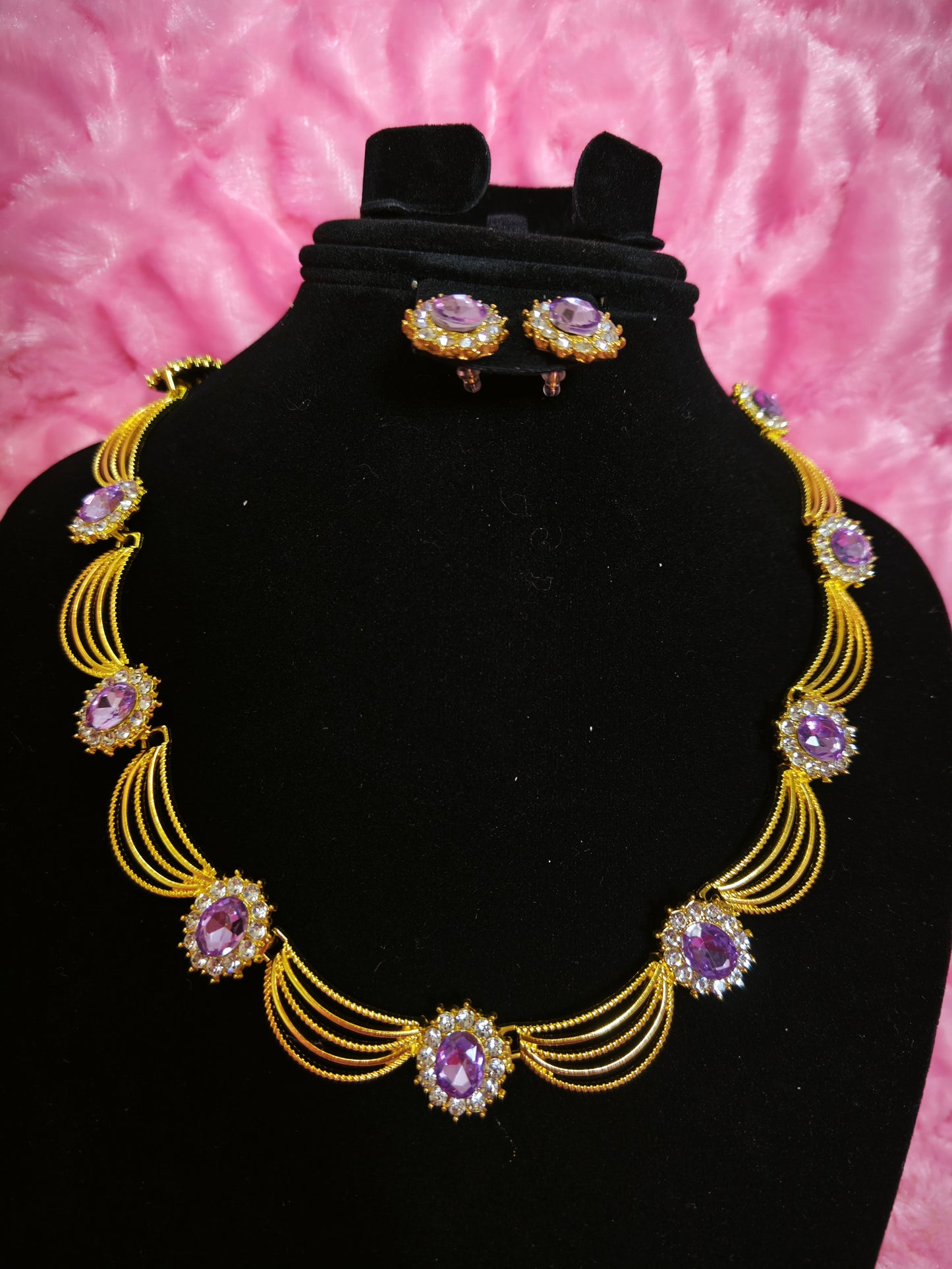 Golden Ribbon & Purple Gem Cluster Necklace & Earring Set