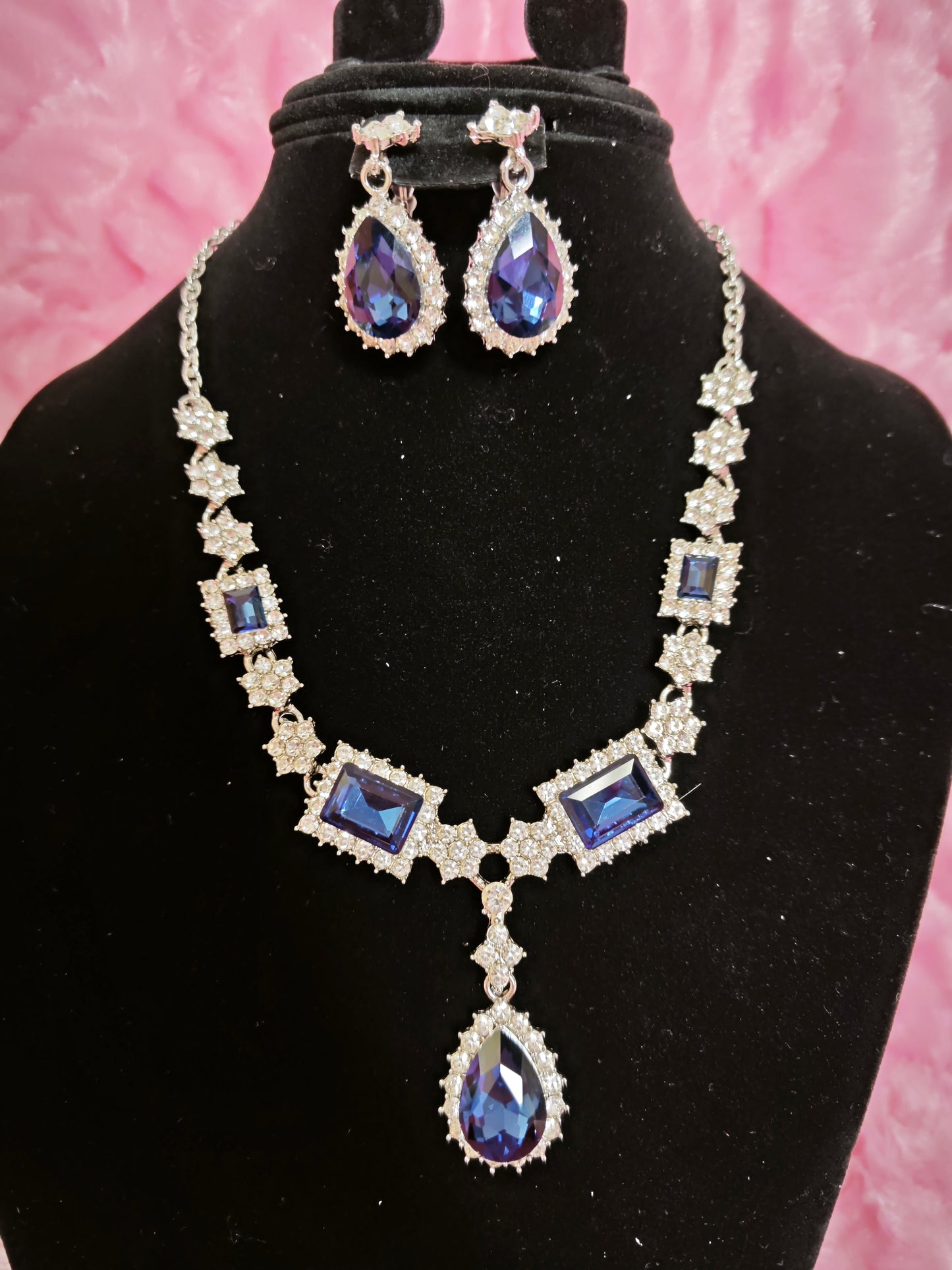 Cushion & Teardrop Blue Gem Necklace & Earring Set