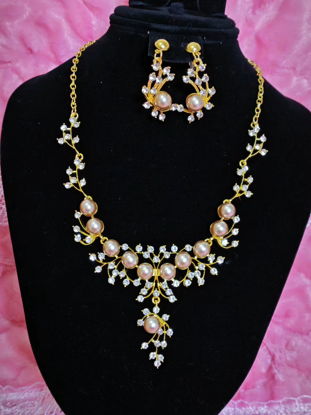 Gilded Champagne Pearl & Crystal Vine Necklace & Earring Set