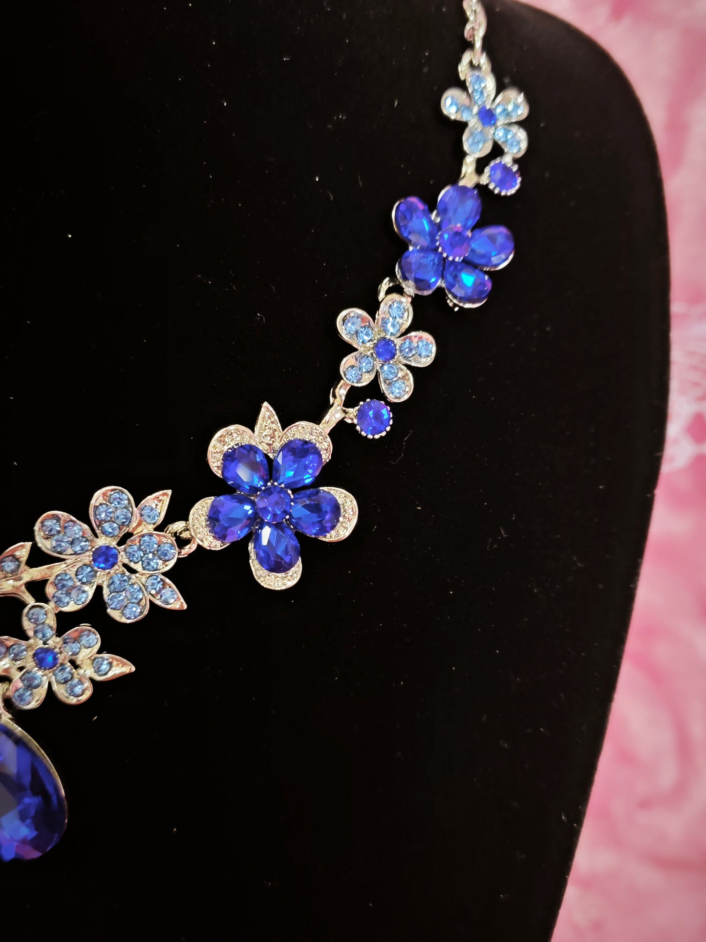 Cobalt Blue Gem Flower & Teardrop Necklace & Earring Set