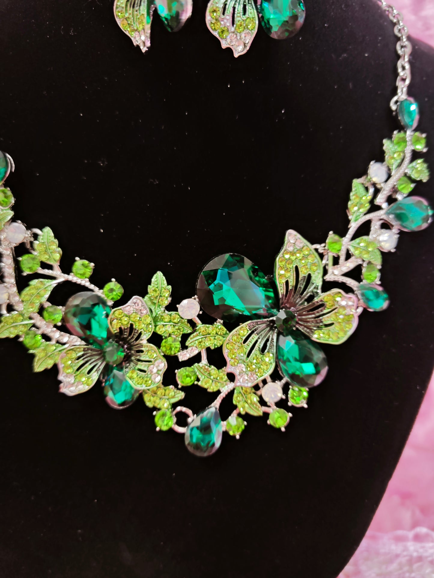 Emerald & Peridot Gem Vine Necklace & Earring Set
