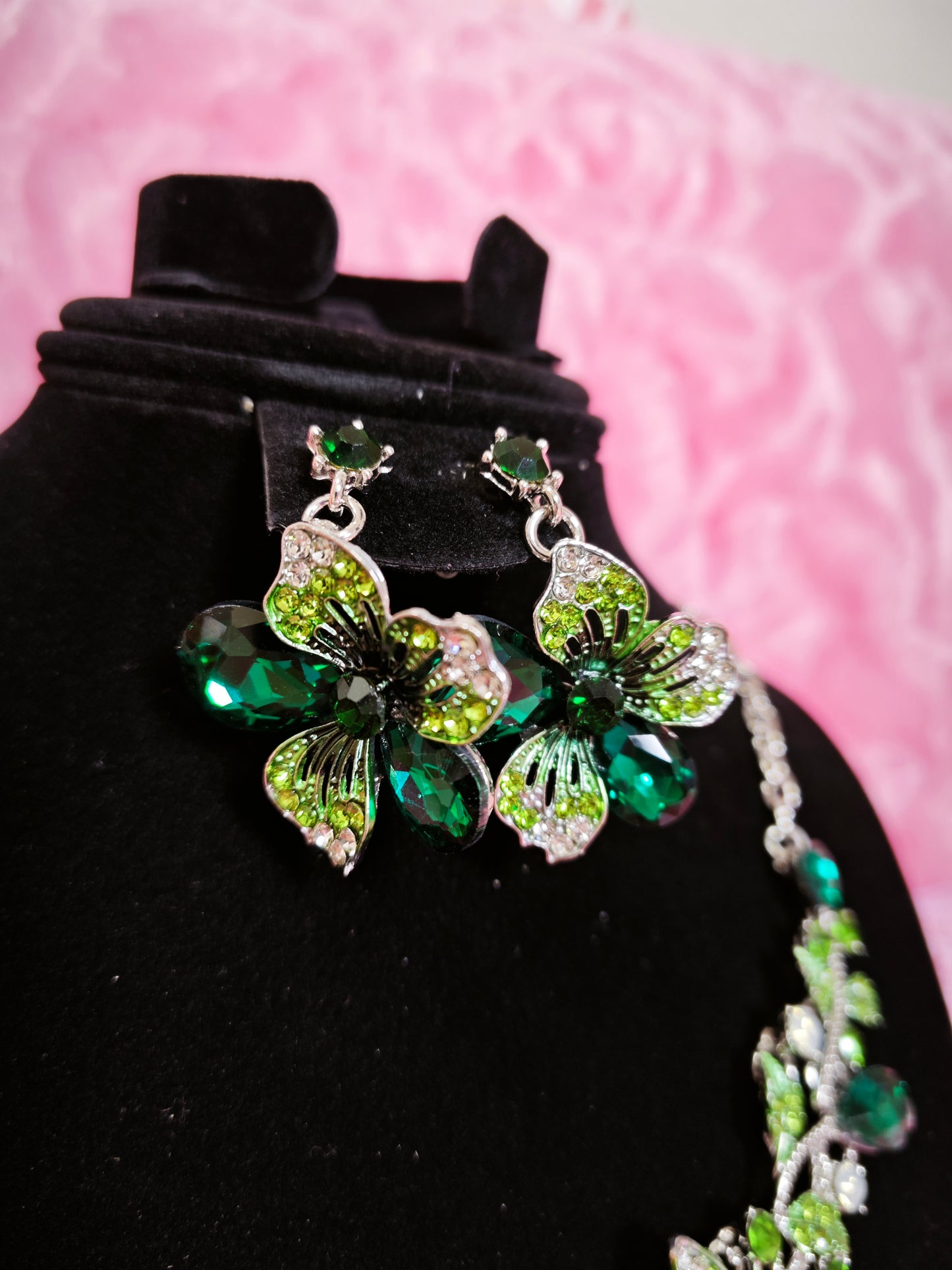 Emerald & Peridot Gem Vine Necklace & Earring Set