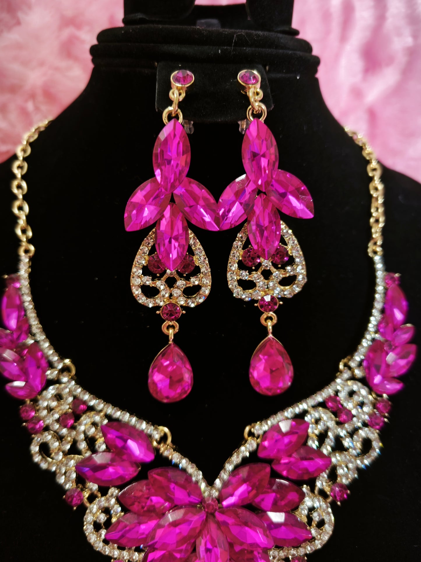 Gilded Fuchsia Gem Filigree Necklace & Earring Set