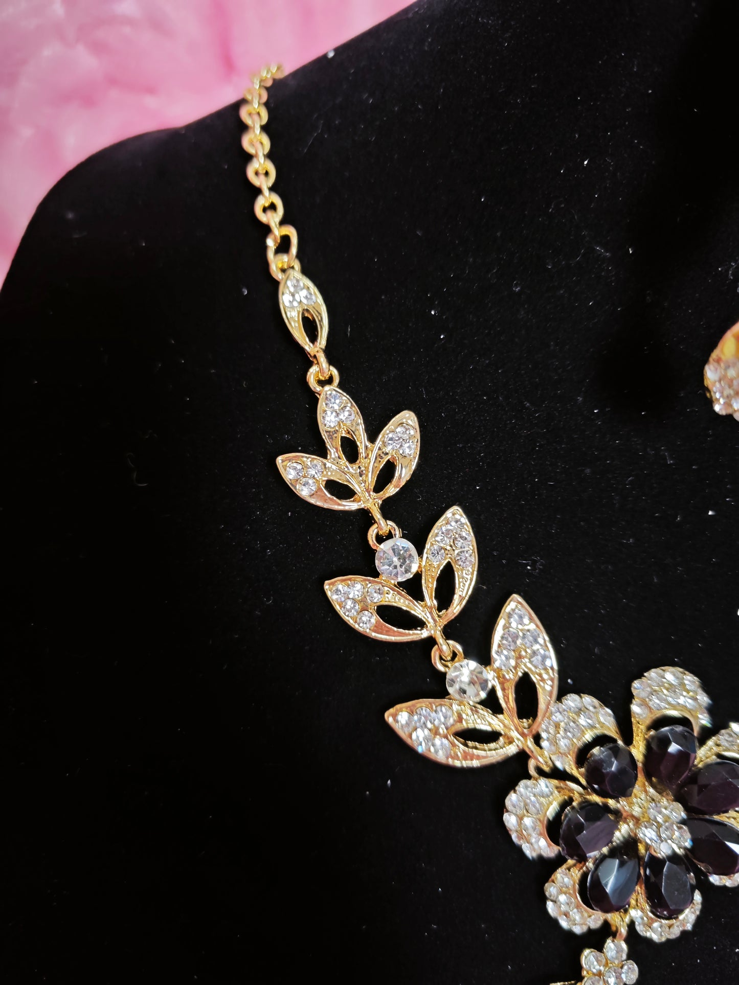 Gilded Onyx Crystal Flower Vine Necklace & Earring Set