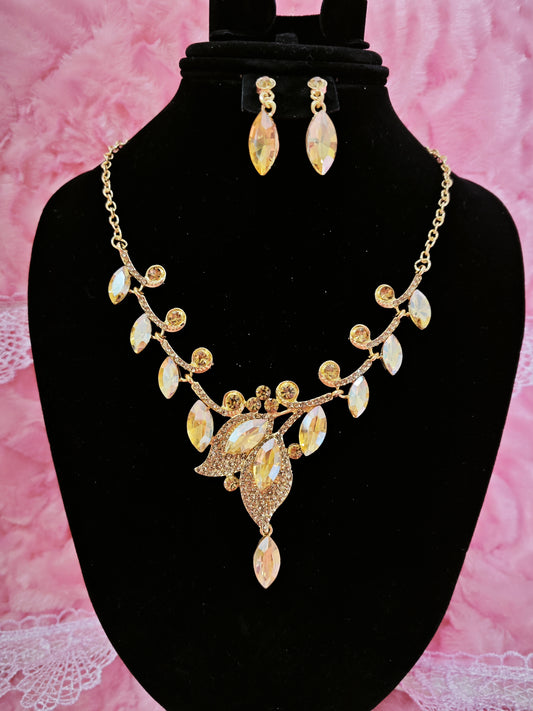Gilded Yellow Gem Leaf & Teardrop Necklace & Earring Set