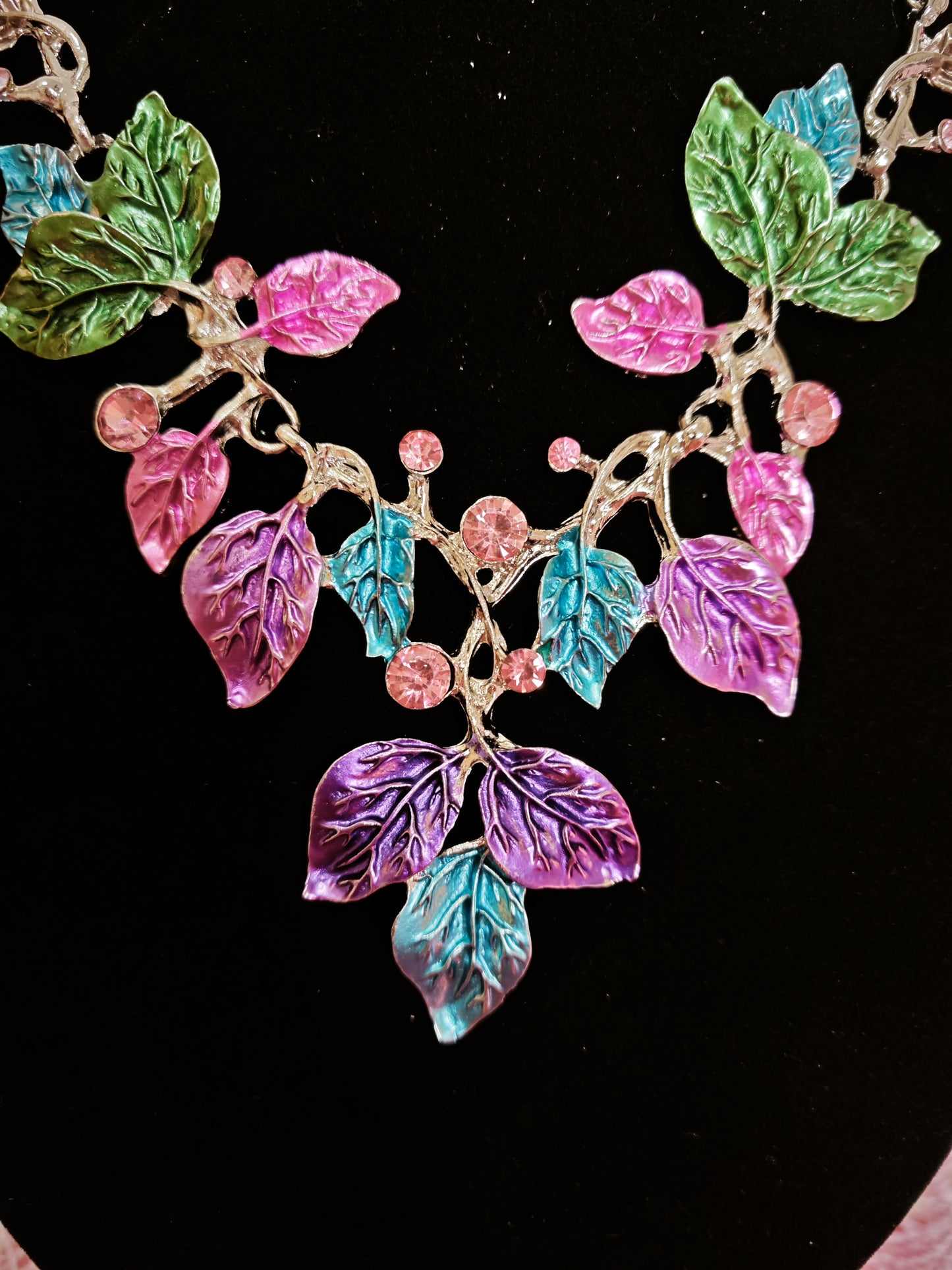 Silver Pastel Enamel Ivy Leaf Necklace & Earring Set