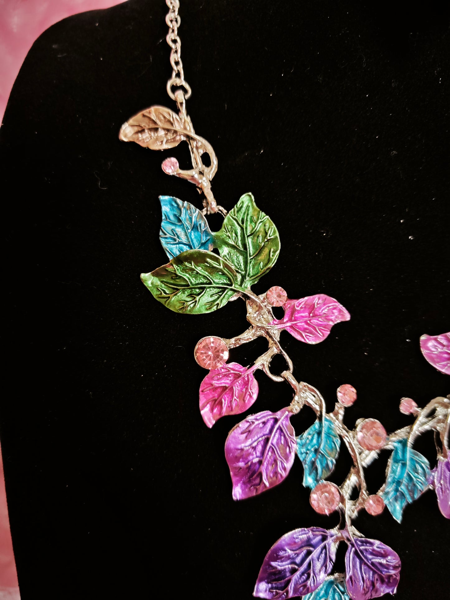 Silver Pastel Enamel Ivy Leaf Necklace & Earring Set