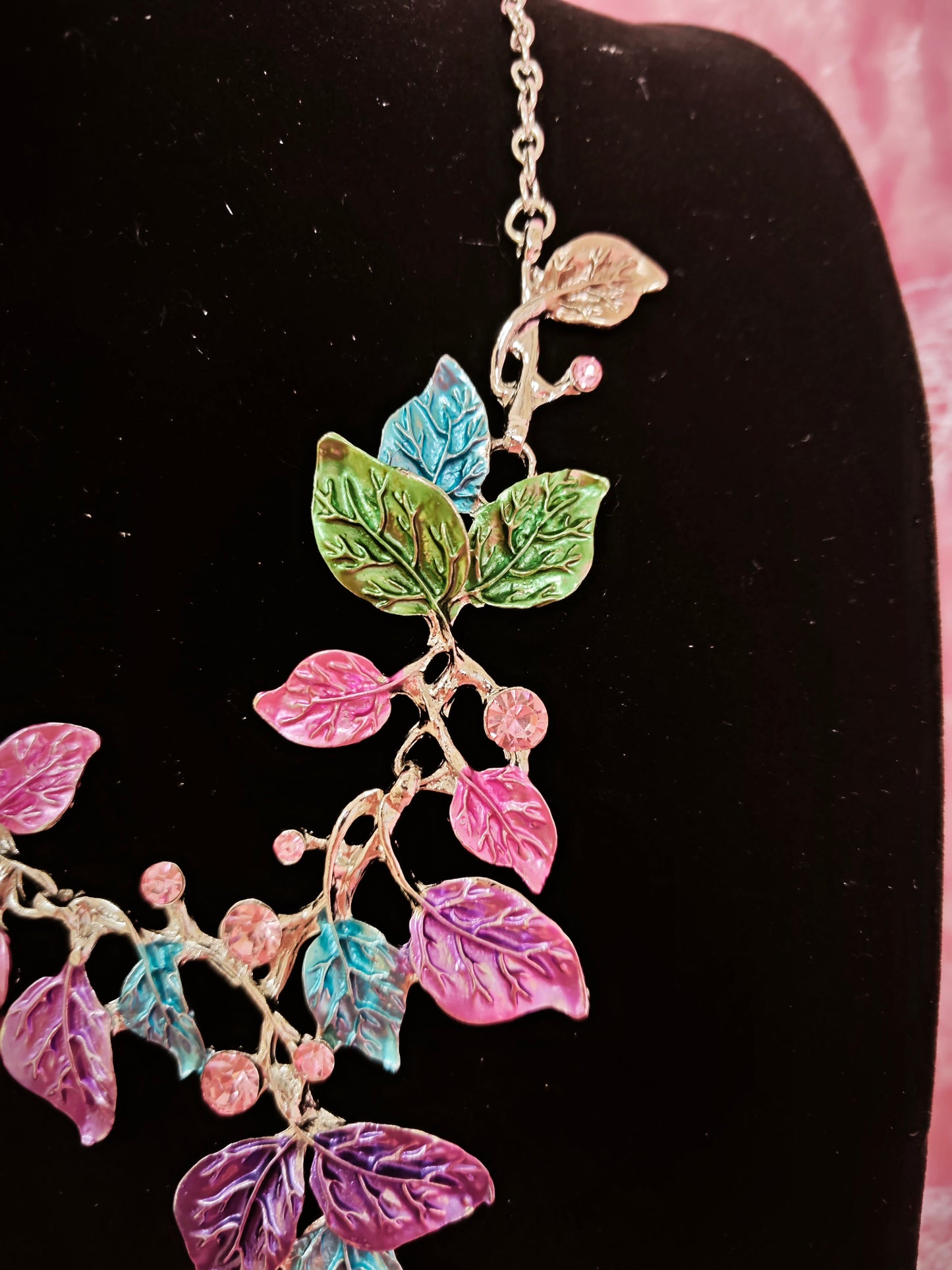 Silver Pastel Enamel Ivy Leaf Necklace & Earring Set
