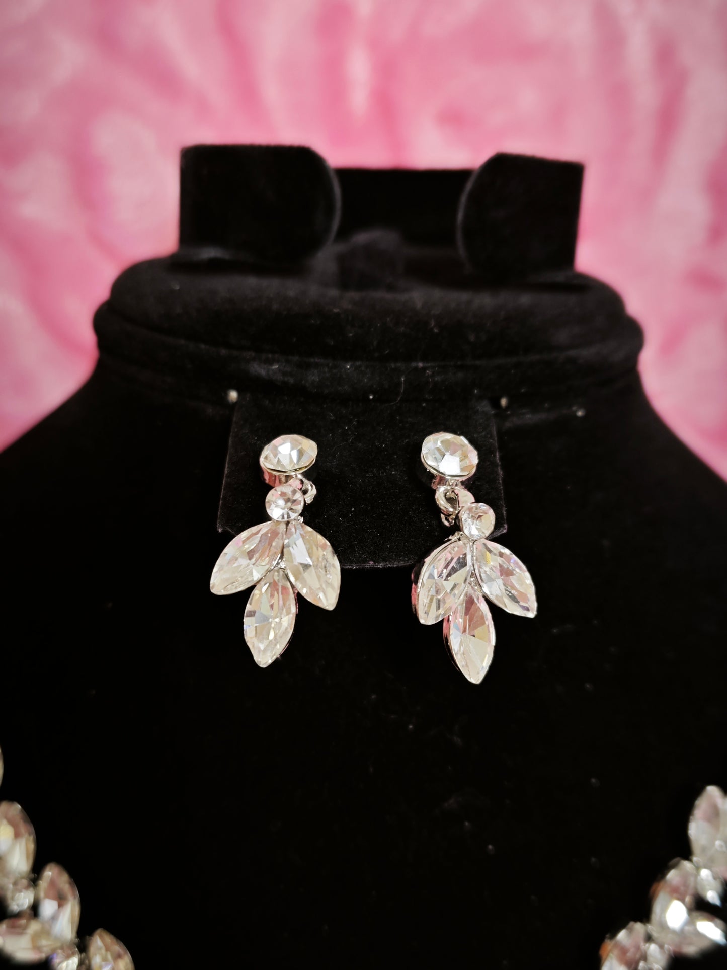 Glamorous Crystal Flower & Leaf Jewelry Set