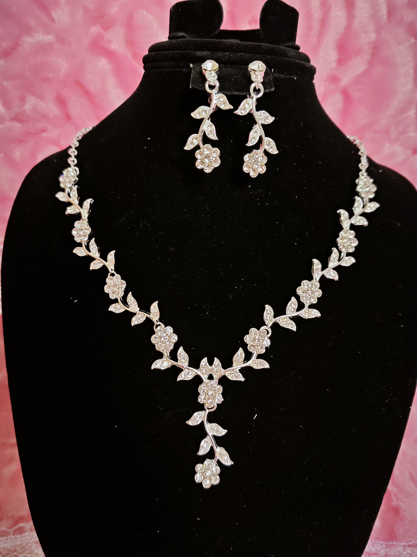 Glamorous Crystal Flower Vine Statement Jewelry Set