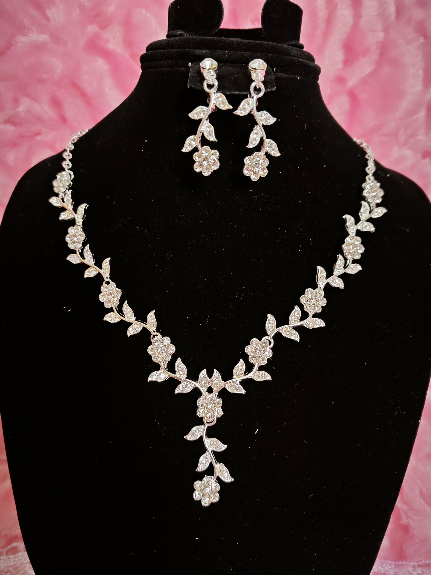 Glamorous Crystal Flower Vine Statement Jewelry Set