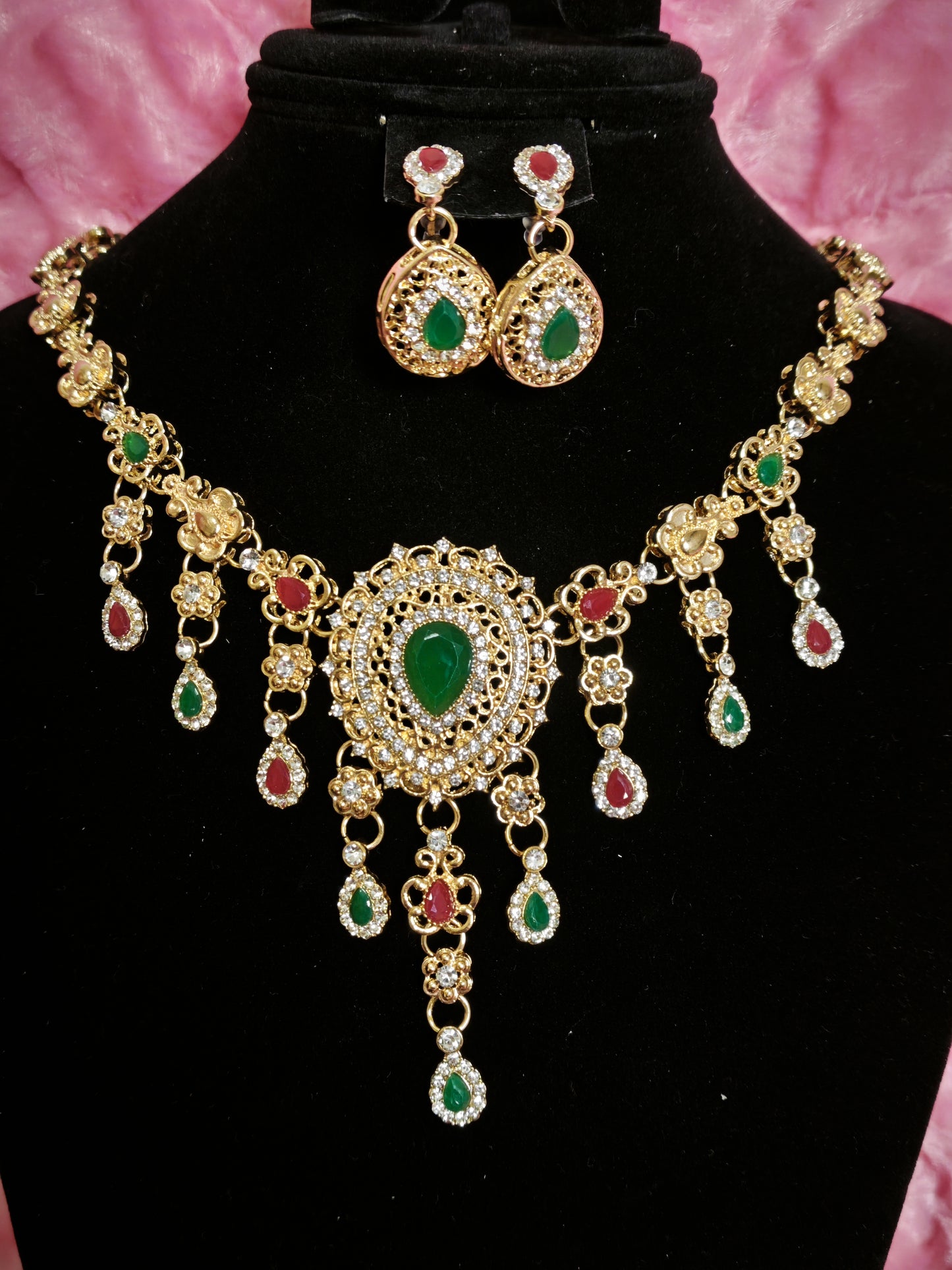 Luxury Emerald Tassel Statement Jewelry Set