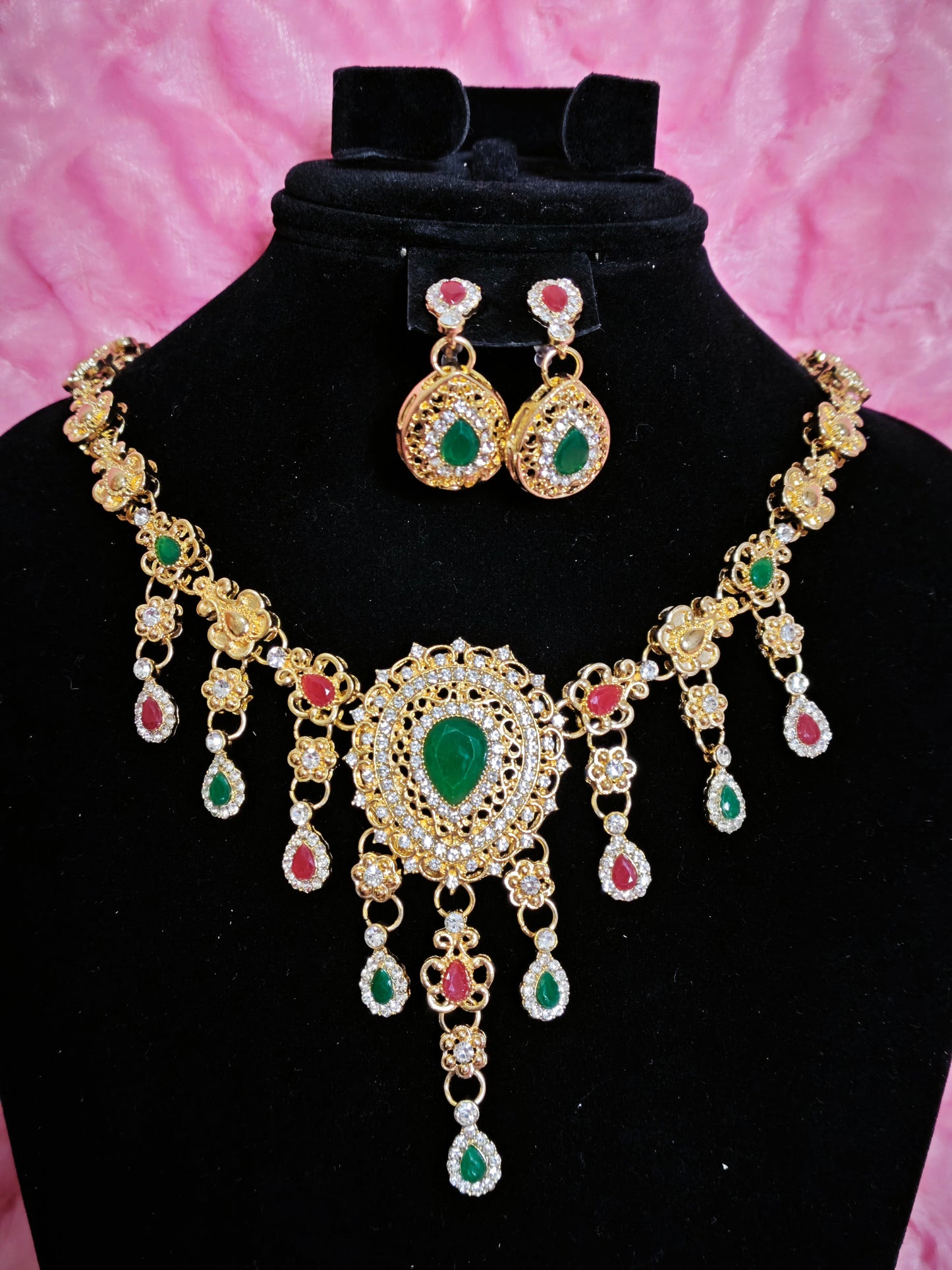Luxury Emerald Tassel Statement Jewelry Set