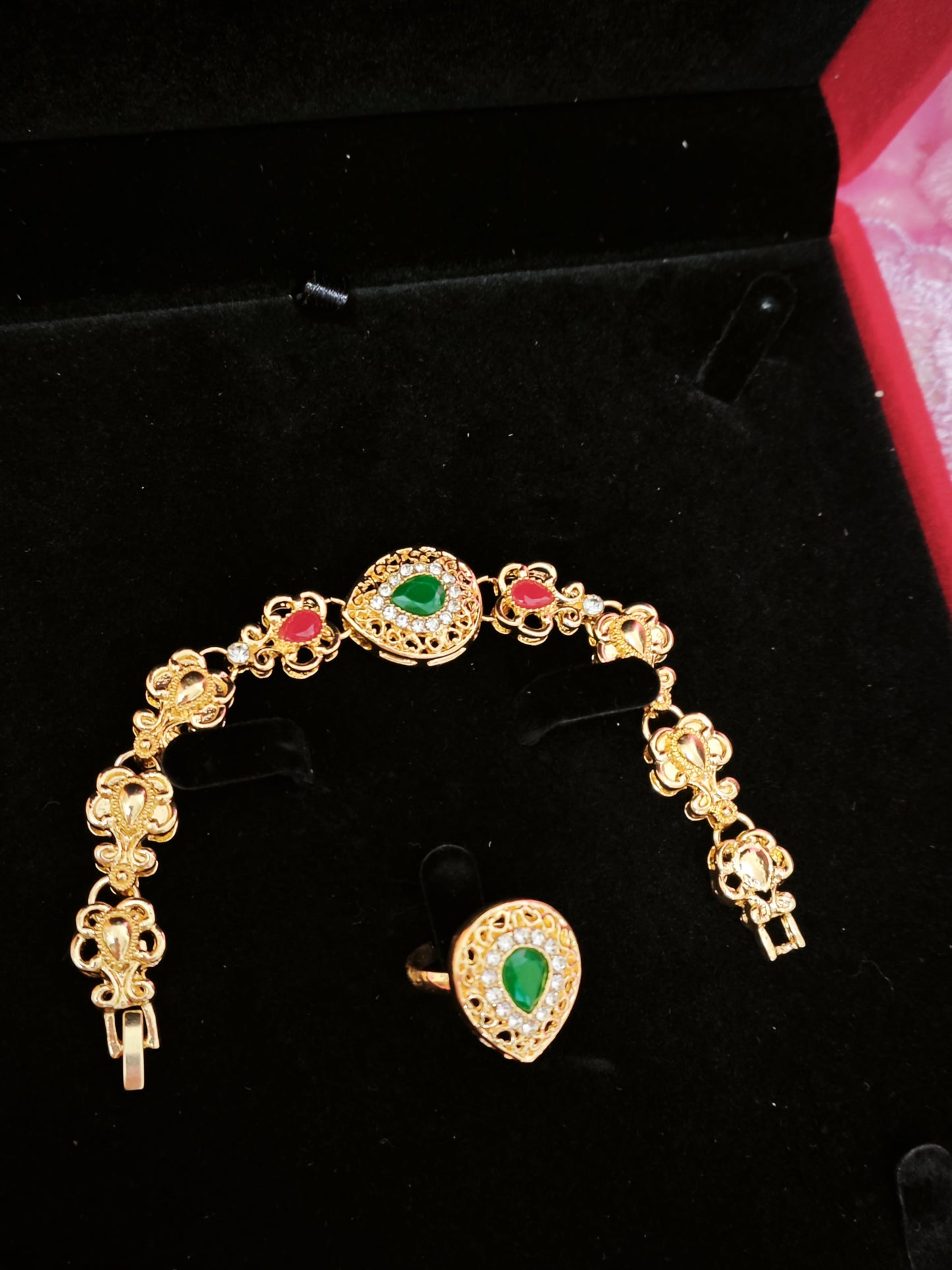 Luxury Emerald Tassel Statement Jewelry Set