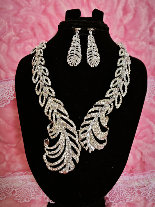 Majestic Diamond Feather Jewelry Set