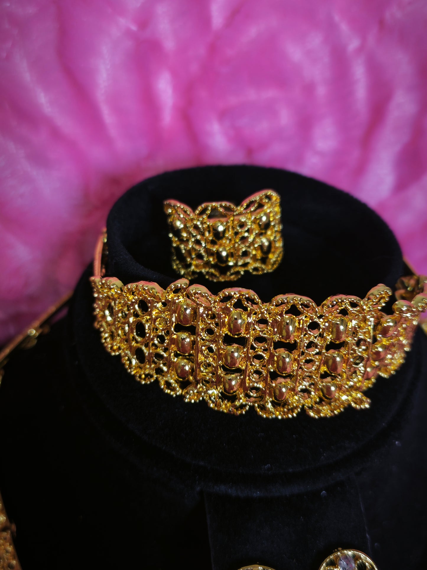 Majestic Gold Filigree Fringe Regal Set