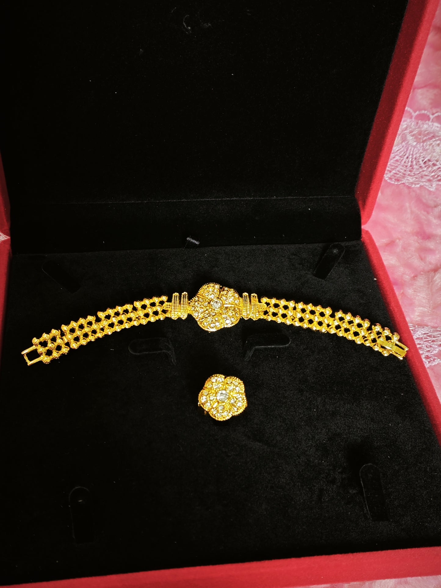 Majestic Gold Chain Cluster Regal Set