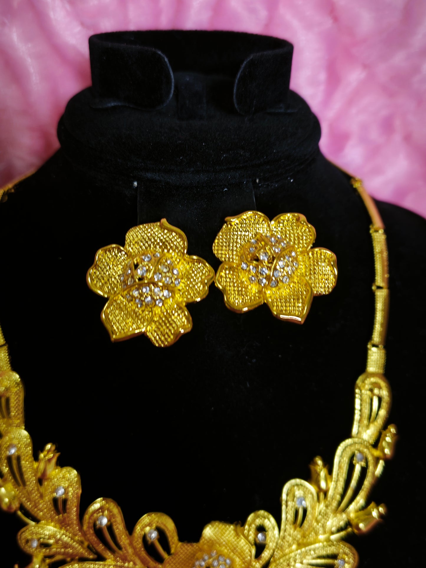 Crown Gold Vine Blossom Jewelry Set