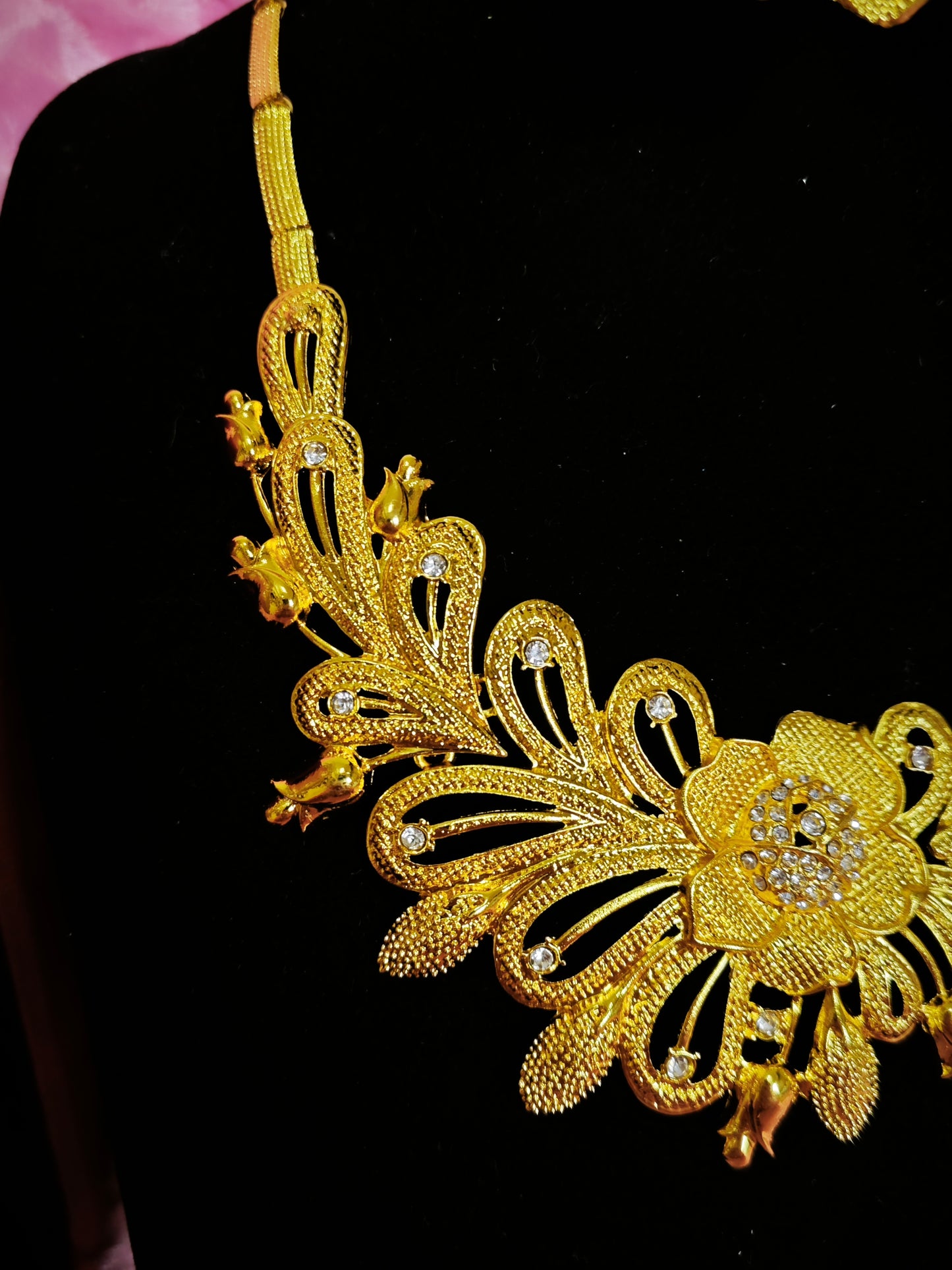 Crown Gold Vine Blossom Jewelry Set