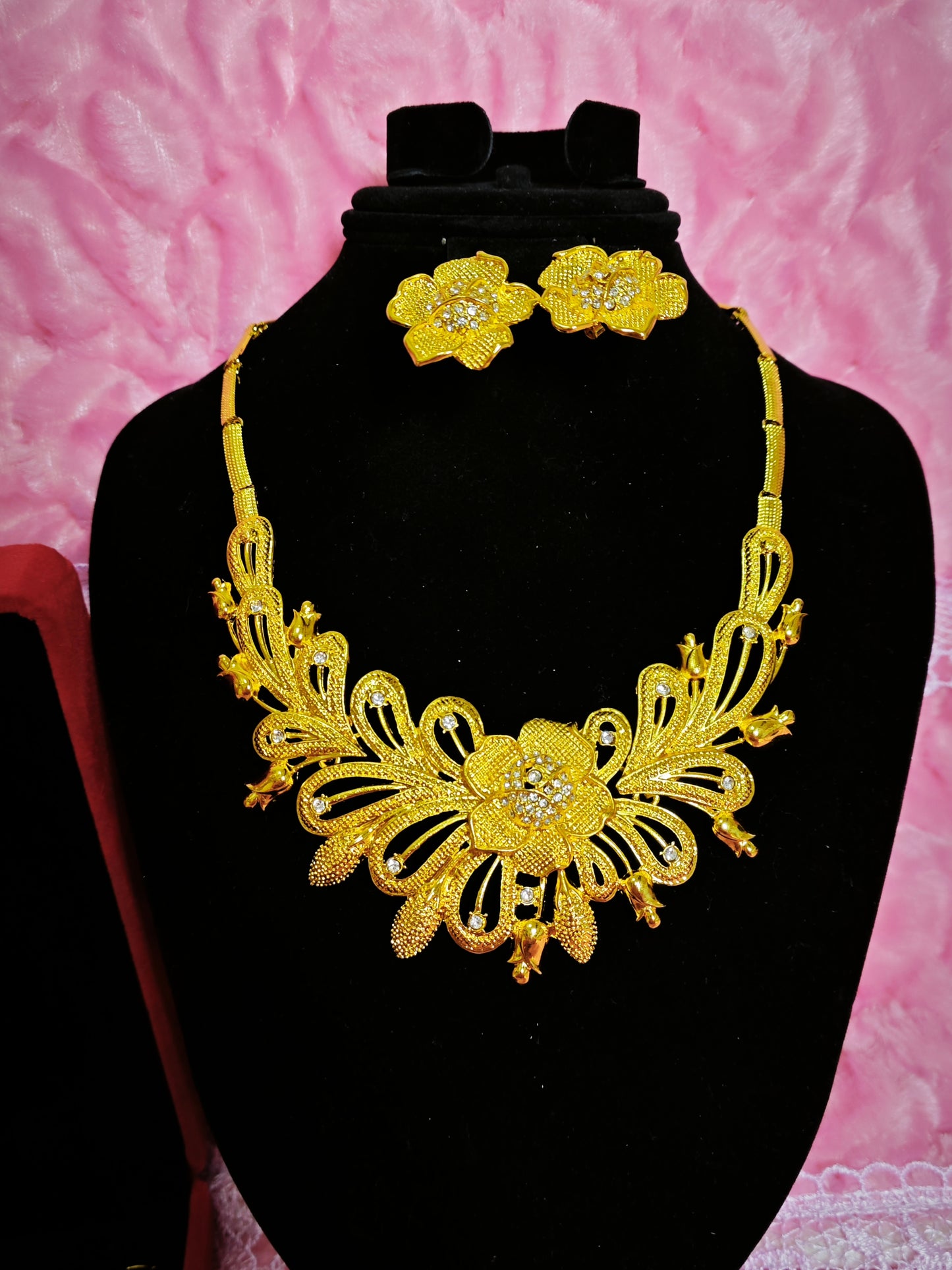 Crown Gold Vine Blossom Jewelry Set