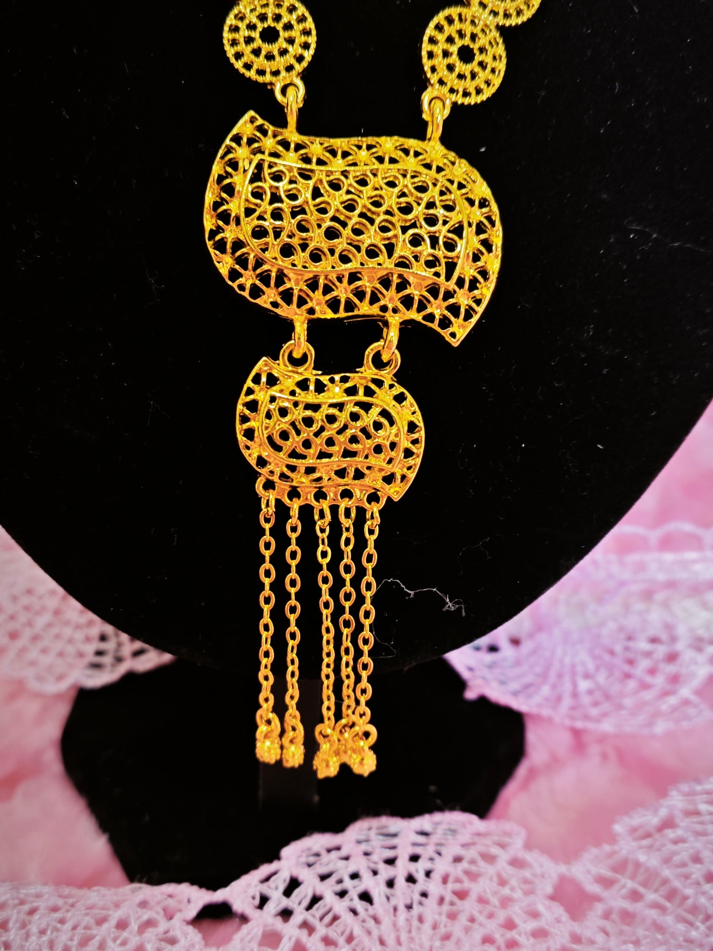 Majestic Gold Lantern-Fringe Layered Jewelry Set