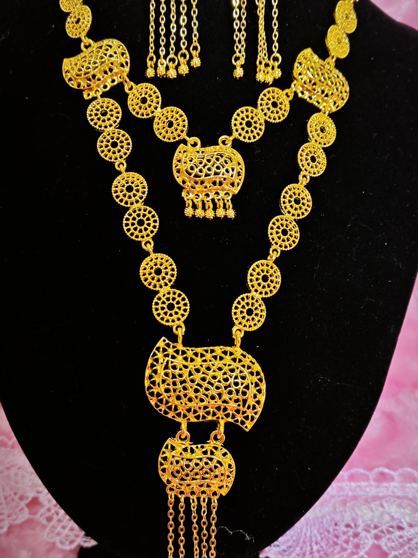 Majestic Gold Lantern-Fringe Layered Jewelry Set