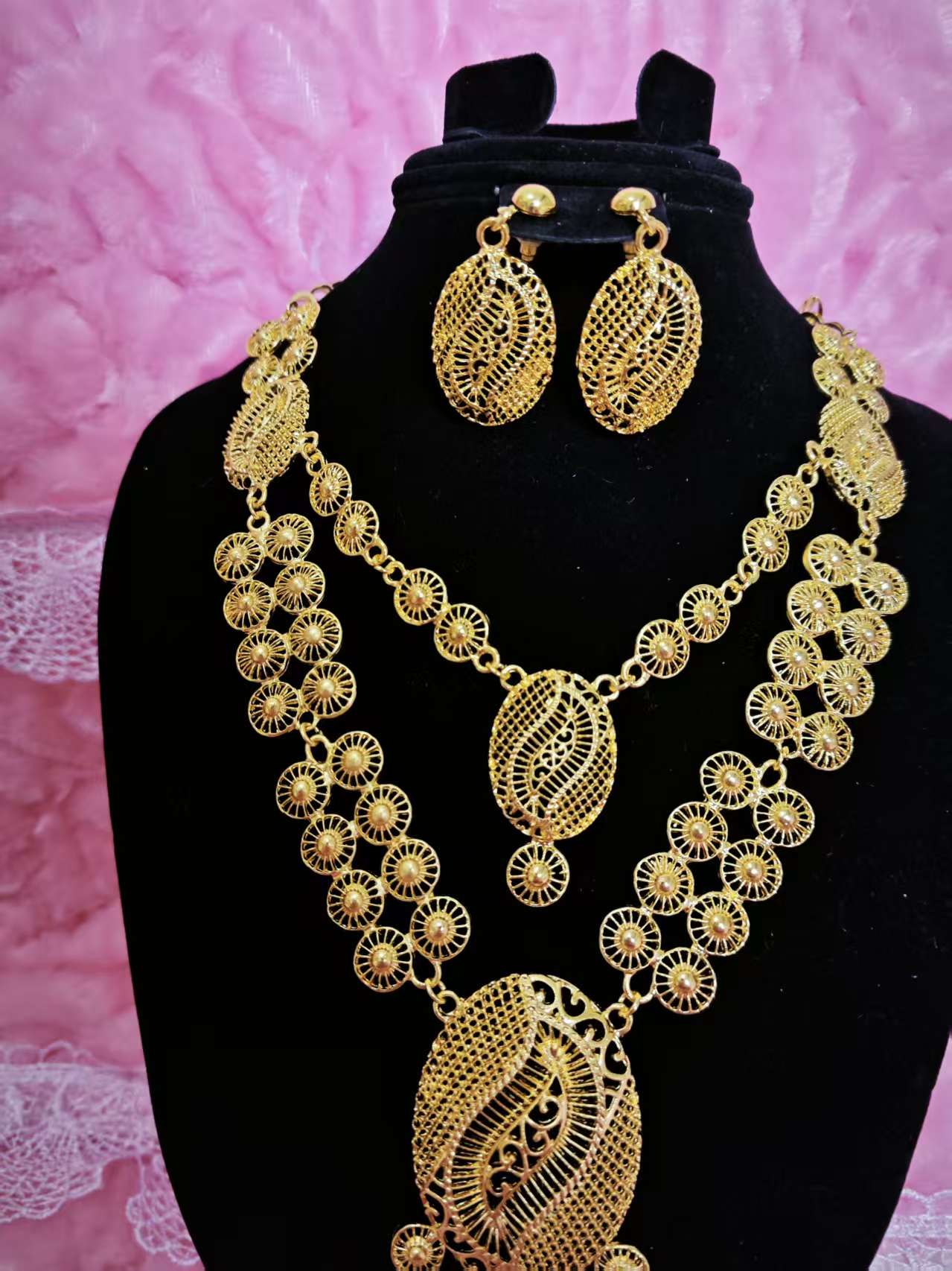Royal Gilded Feather-Openwork Tiered Jewelry Set