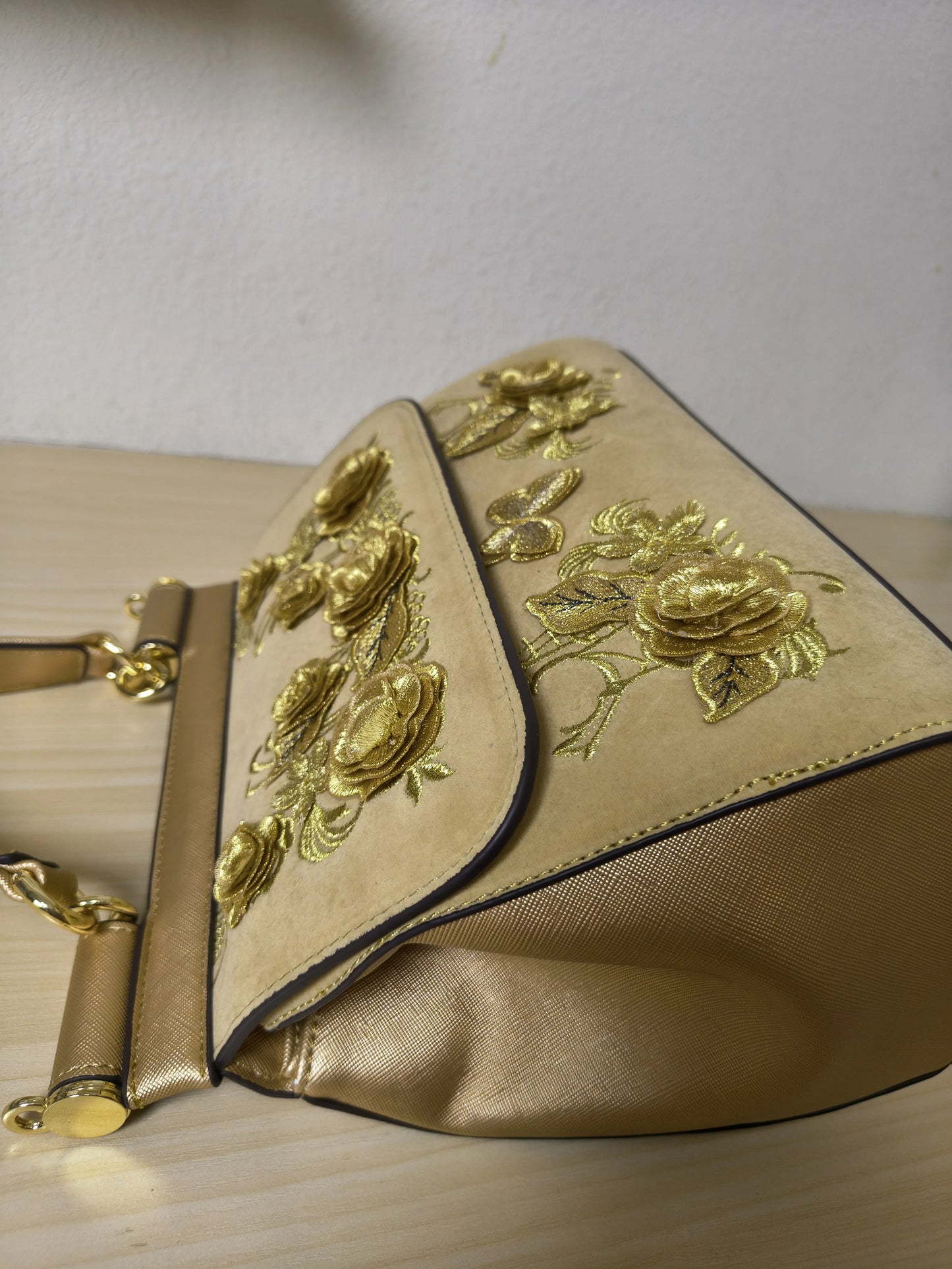 Gold Structured Velvet Rose Embroidery Tote Bag (E40)