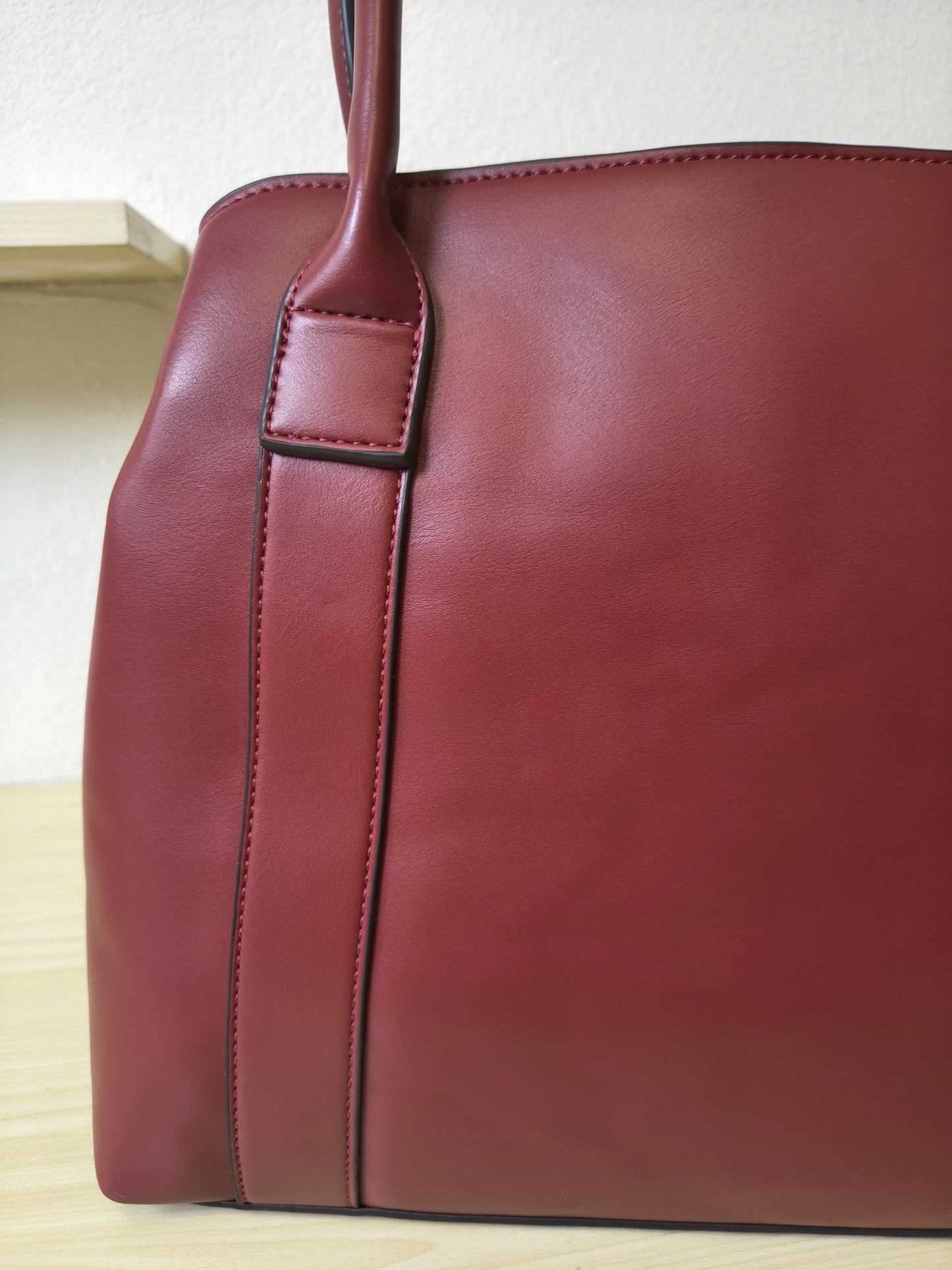 Burgundy Structured 3D Floral Tote Bag (E50)