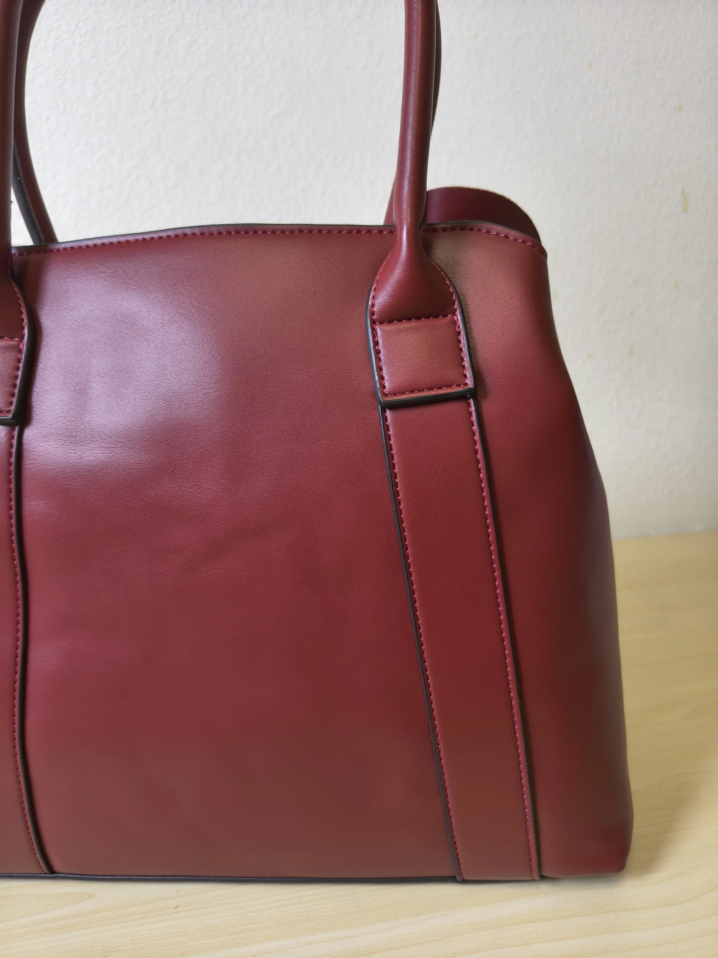Burgundy Structured 3D Floral Tote Bag (E50)