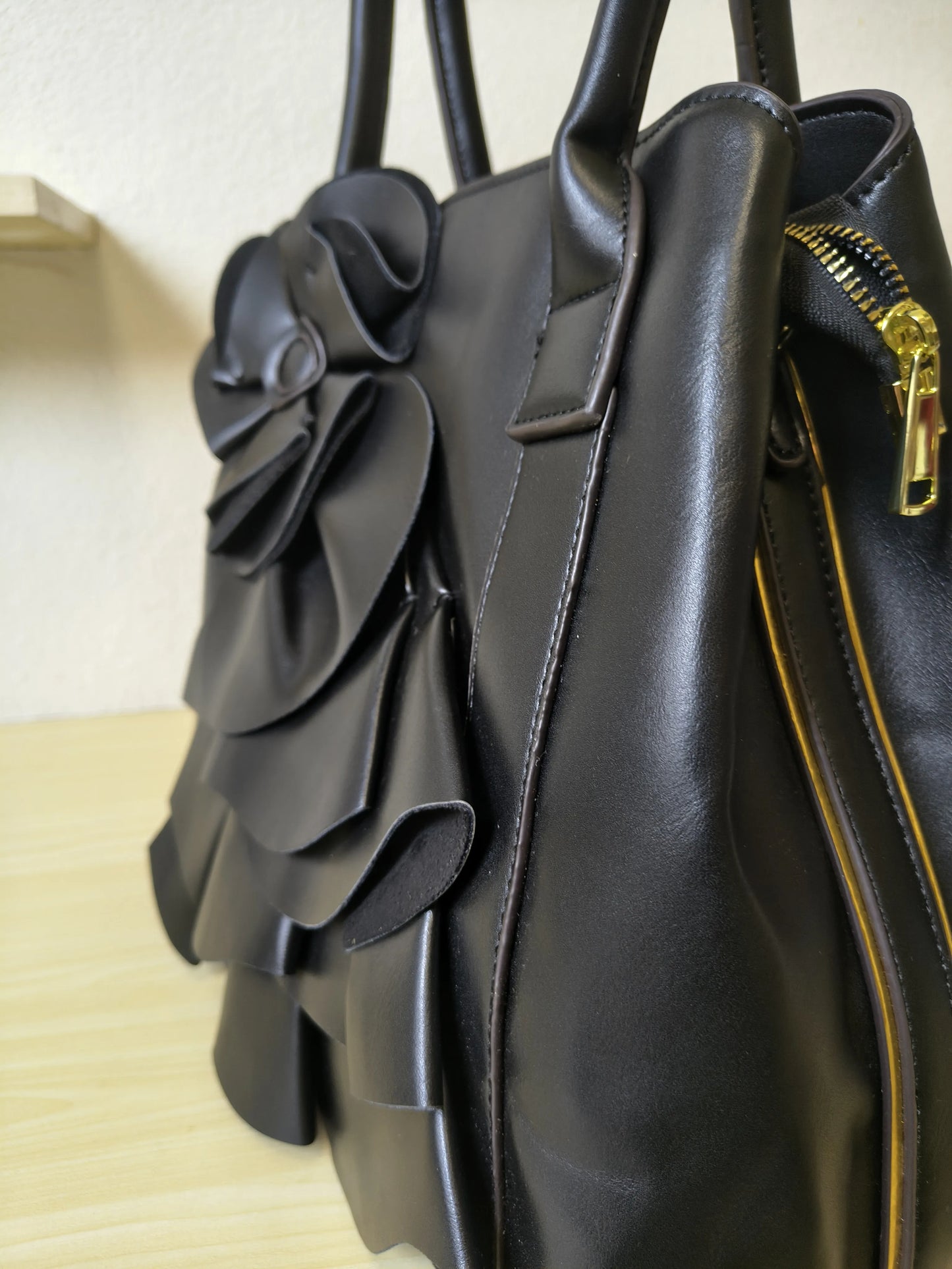 Classic Black Structured 3D Floral Tote Bag (E51)