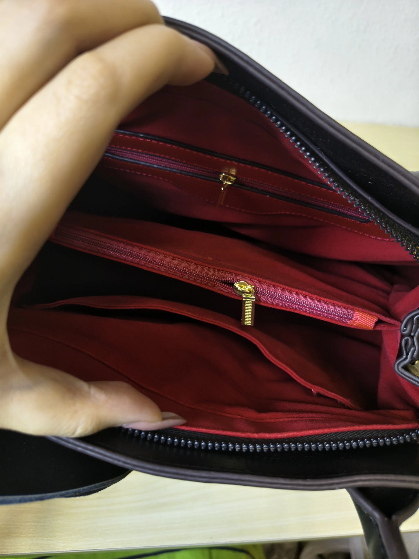 Classic Black Structured 3D Floral Tote Bag (E51)