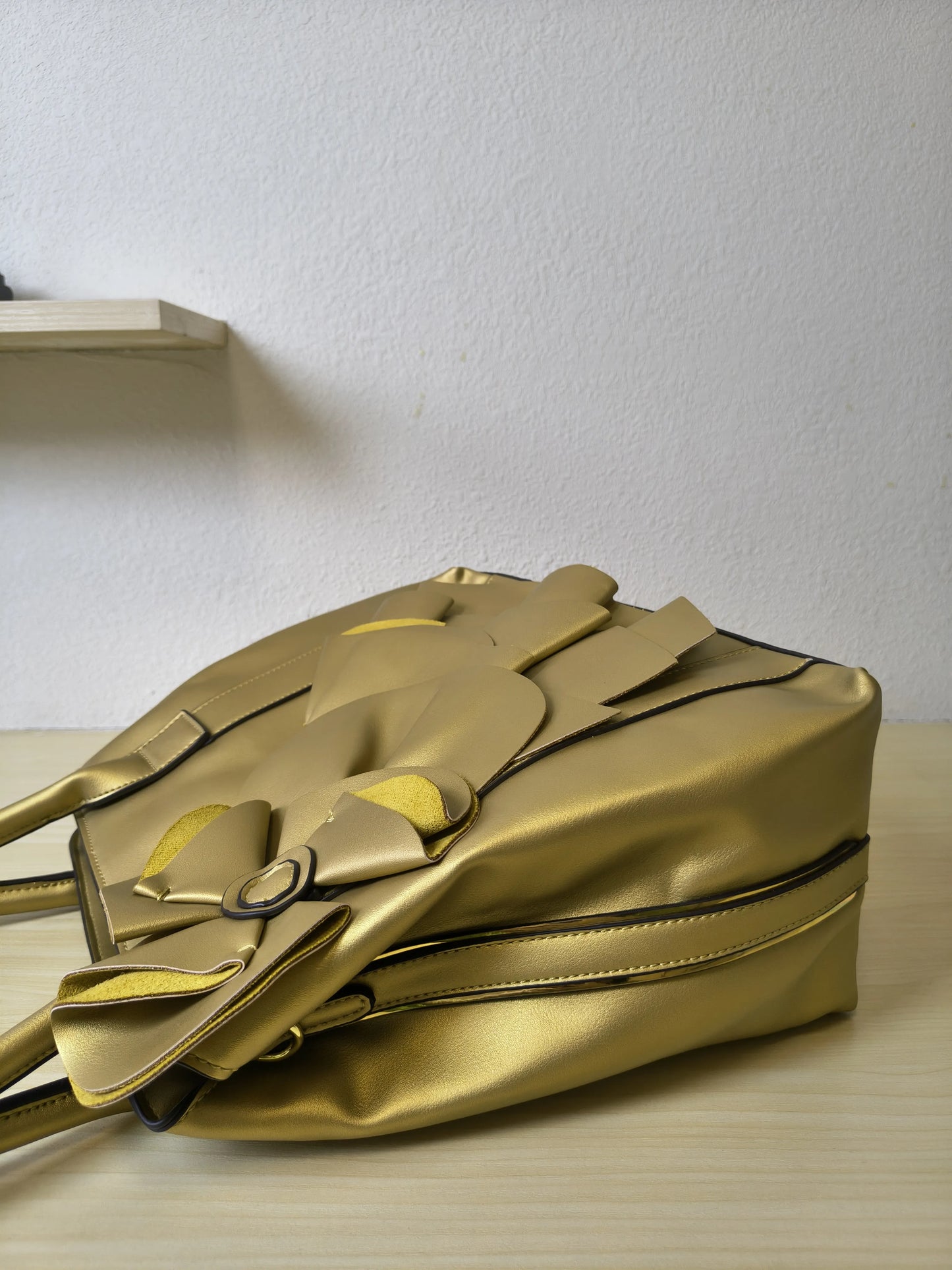 Luxury Gold Structured 3D Floral Tote Bag (E52)