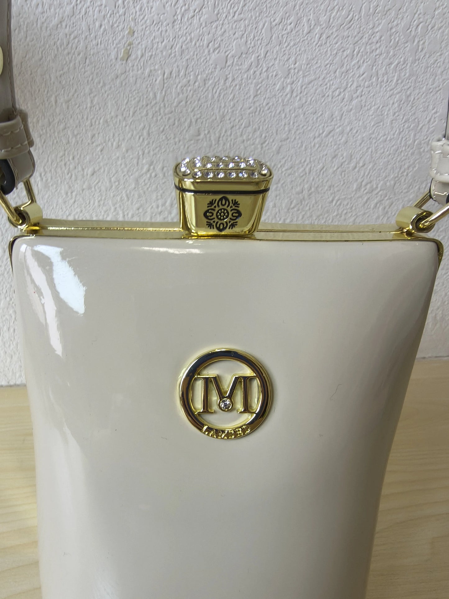 Pure White Structured Rhinestone Frame Box Bag (E57)