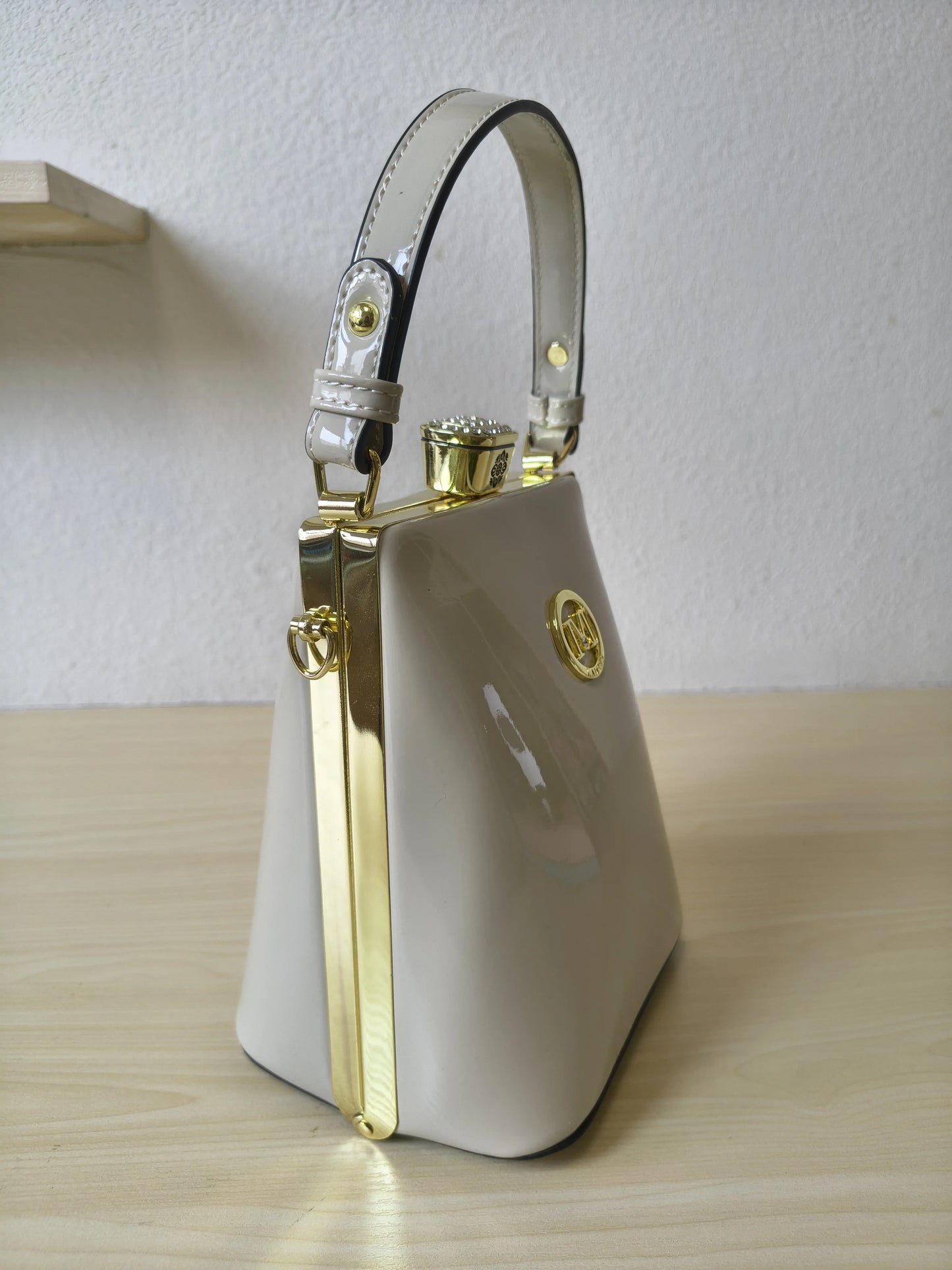 Pure White Structured Rhinestone Frame Box Bag (E57)