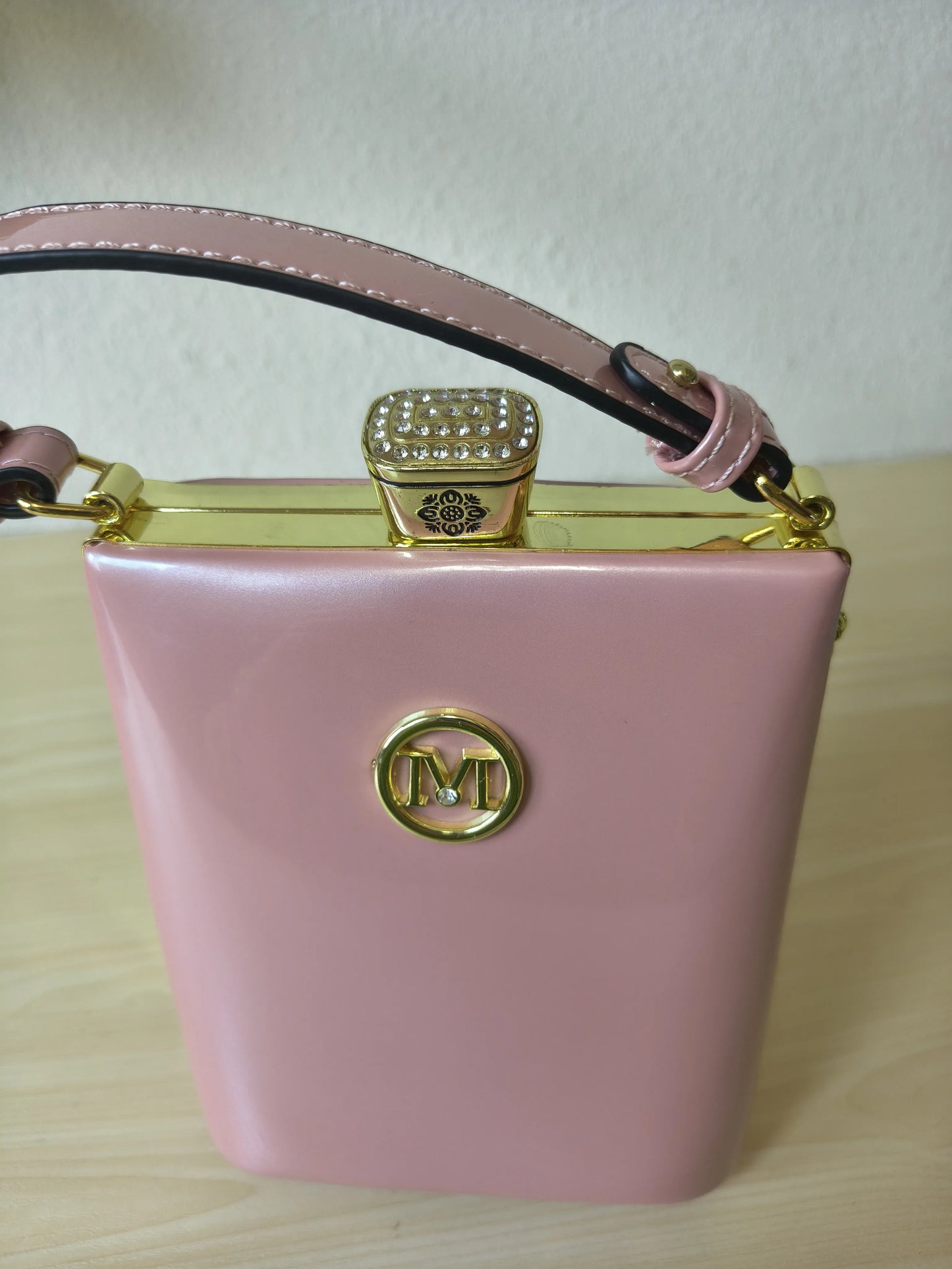 Soft Pink Structured Rhinestone Frame Box Bag (E59)