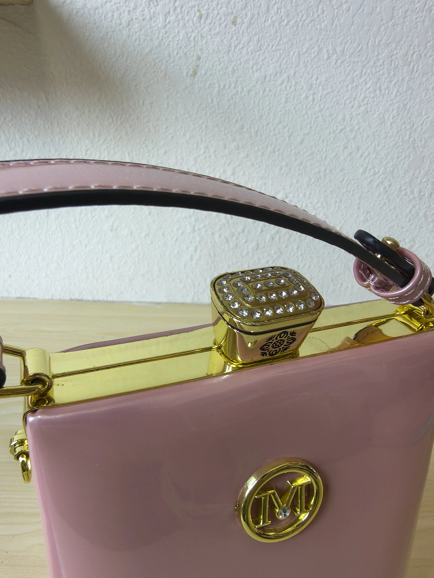 Soft Pink Structured Rhinestone Frame Box Bag (E59)