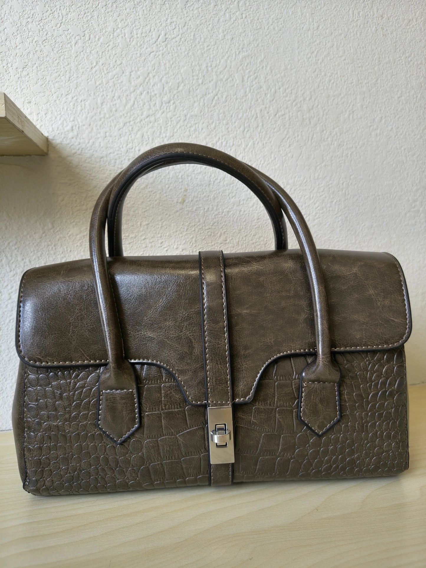 Coffee Crocodile Embossed Spliced 3-Piece Tote Bag Set (E64)