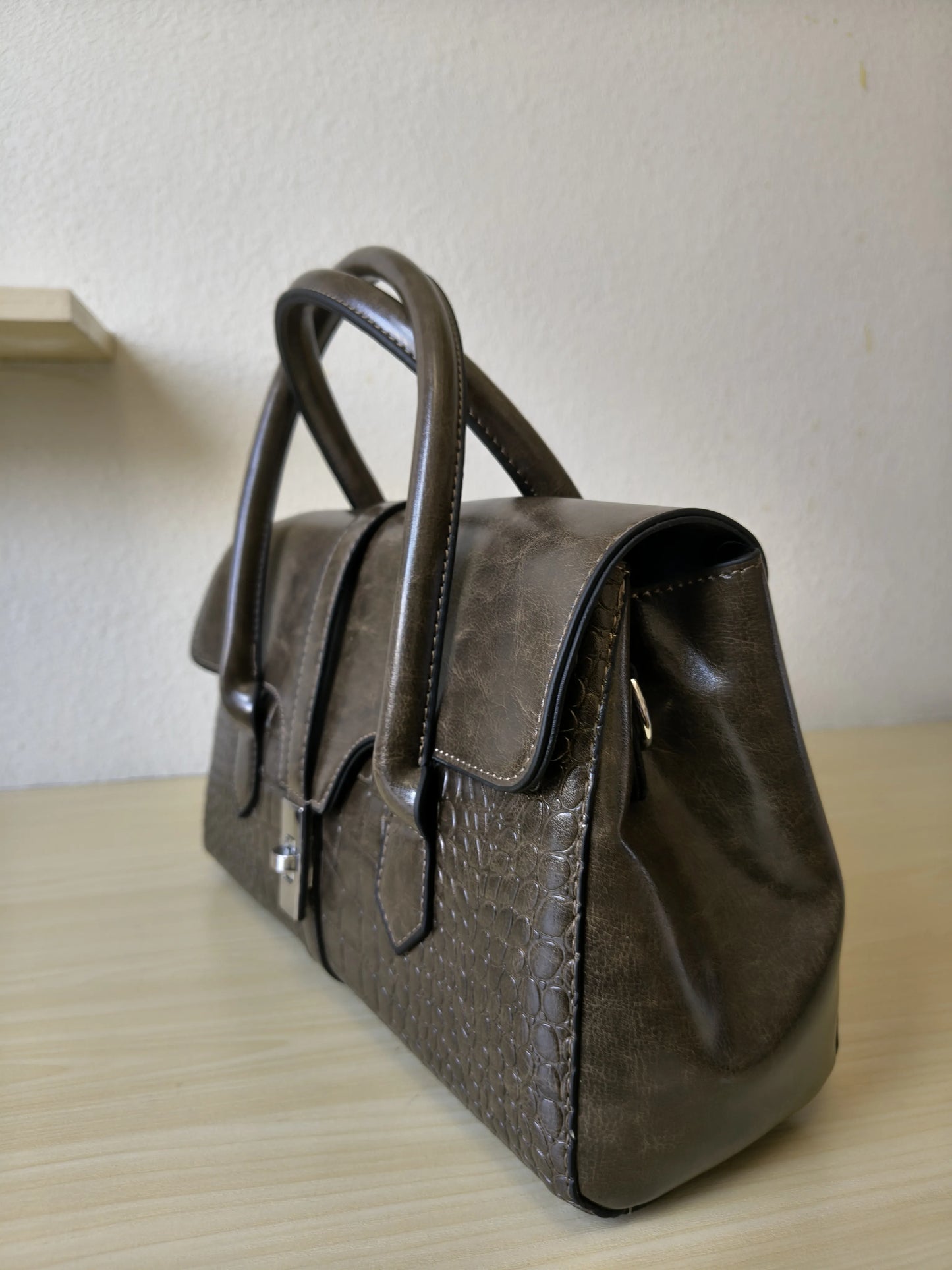 Coffee Crocodile Embossed Spliced 3-Piece Tote Bag Set (E64)