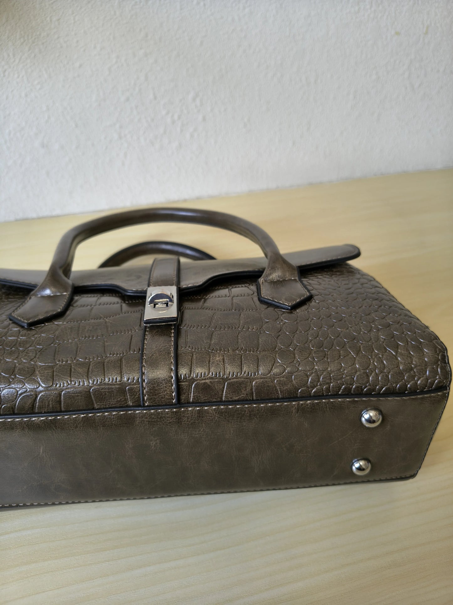 Coffee Crocodile Embossed Spliced 3-Piece Tote Bag Set (E64)