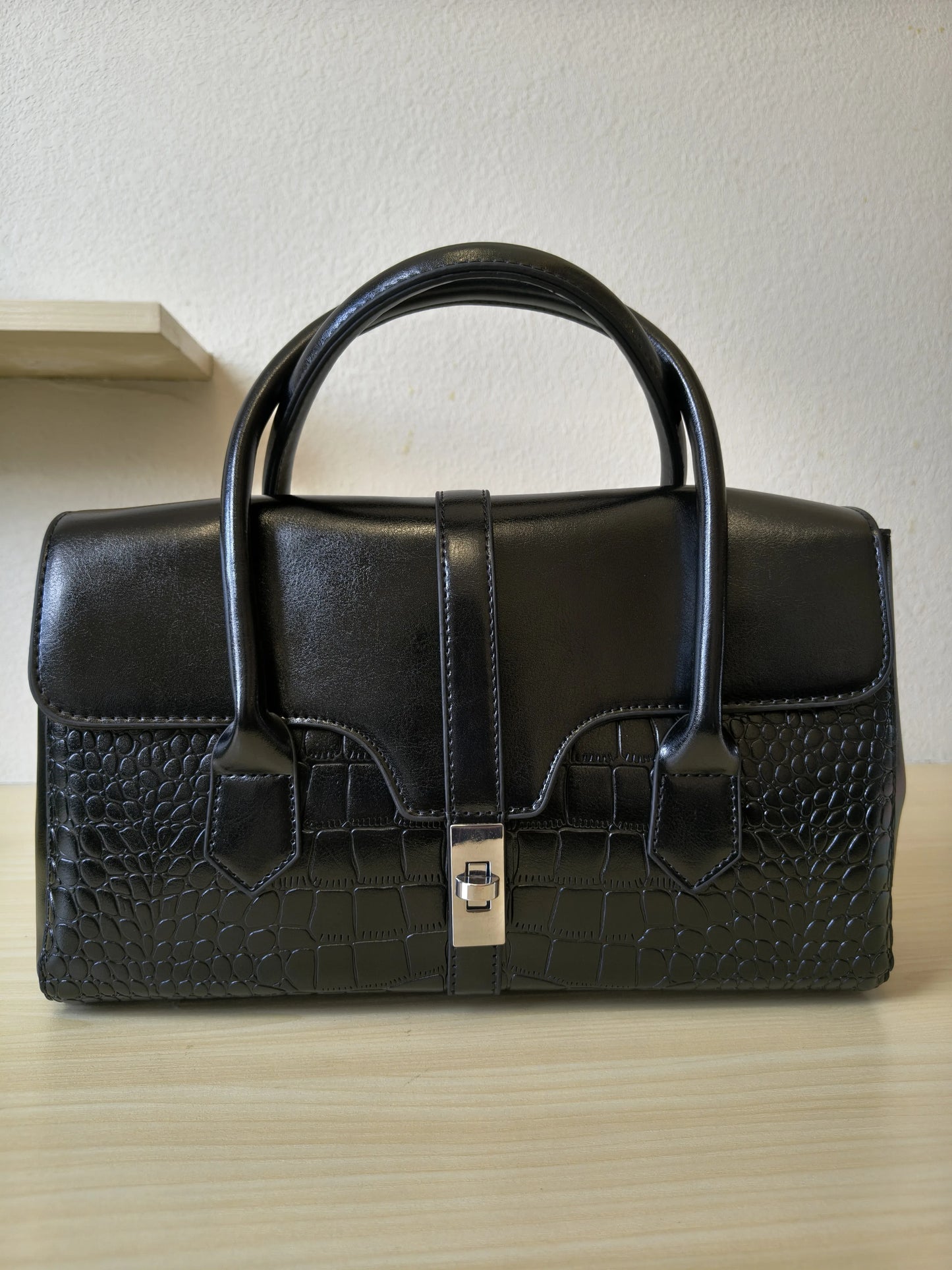 Black Crocodile Embossed Spliced 3-Piece Tote Bag Set (E65)
