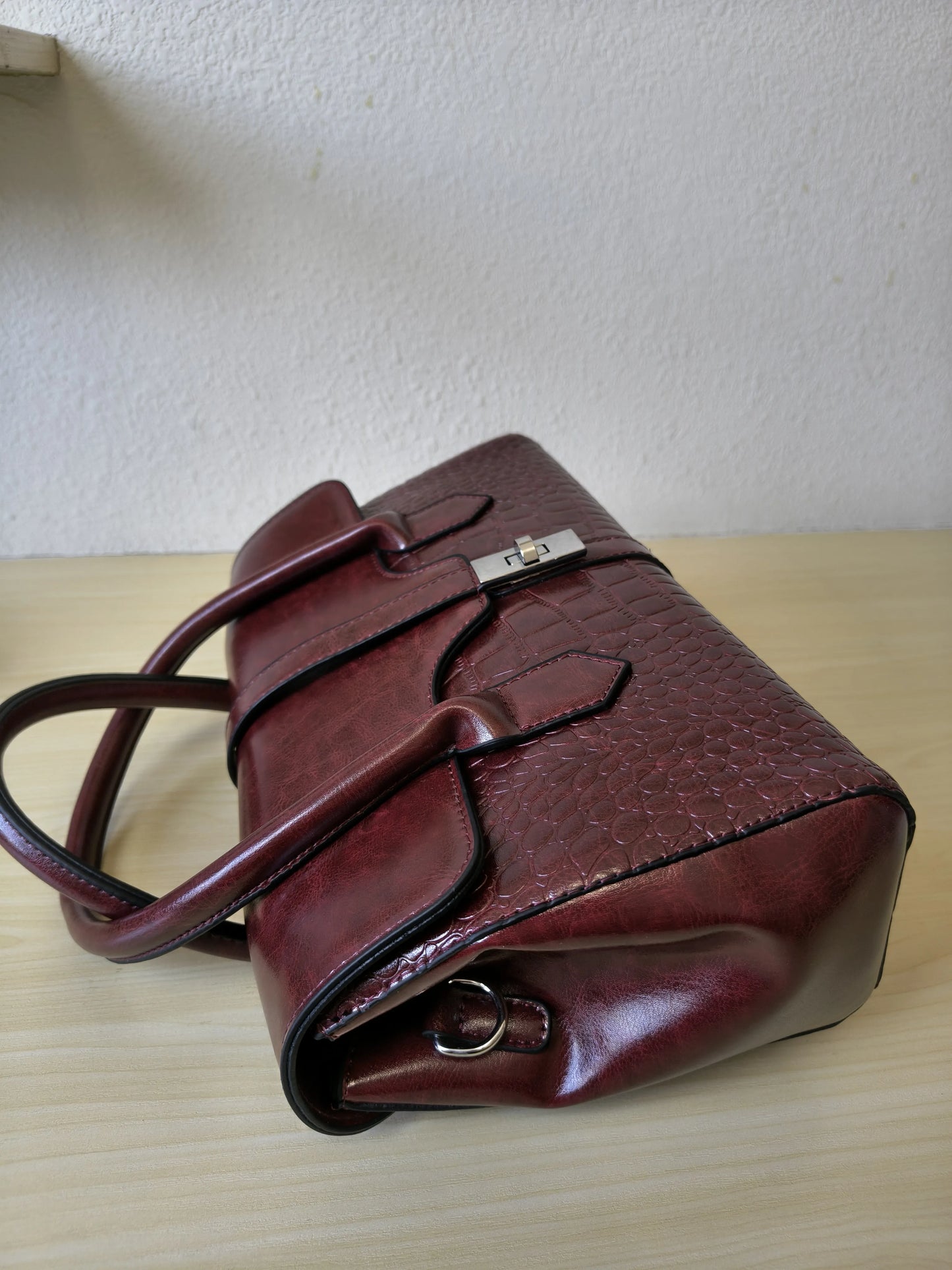 Burgundy Crocodile Embossed Spliced 3-Piece Tote Bag Set (E66)